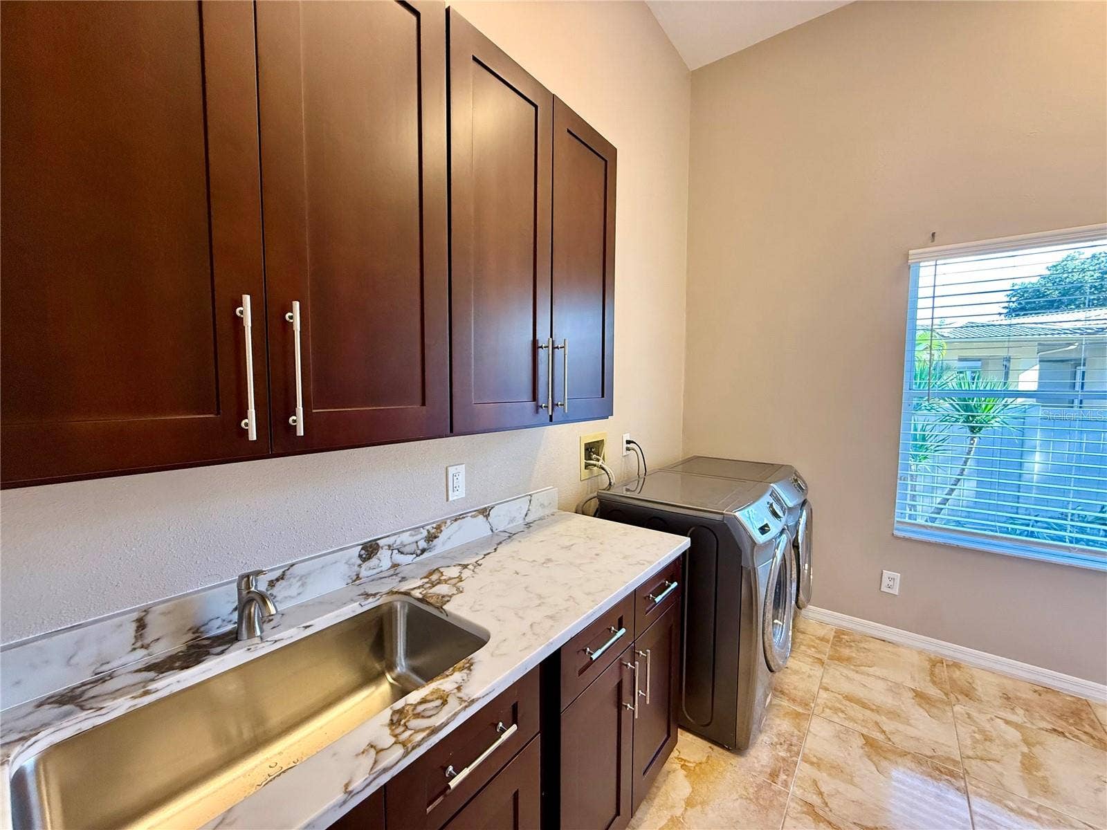 10334 LONGWOOD DRIVE, Seminole, FL 33777 10334 LONGWOOD DRIVE, Seminole, FL 33777
