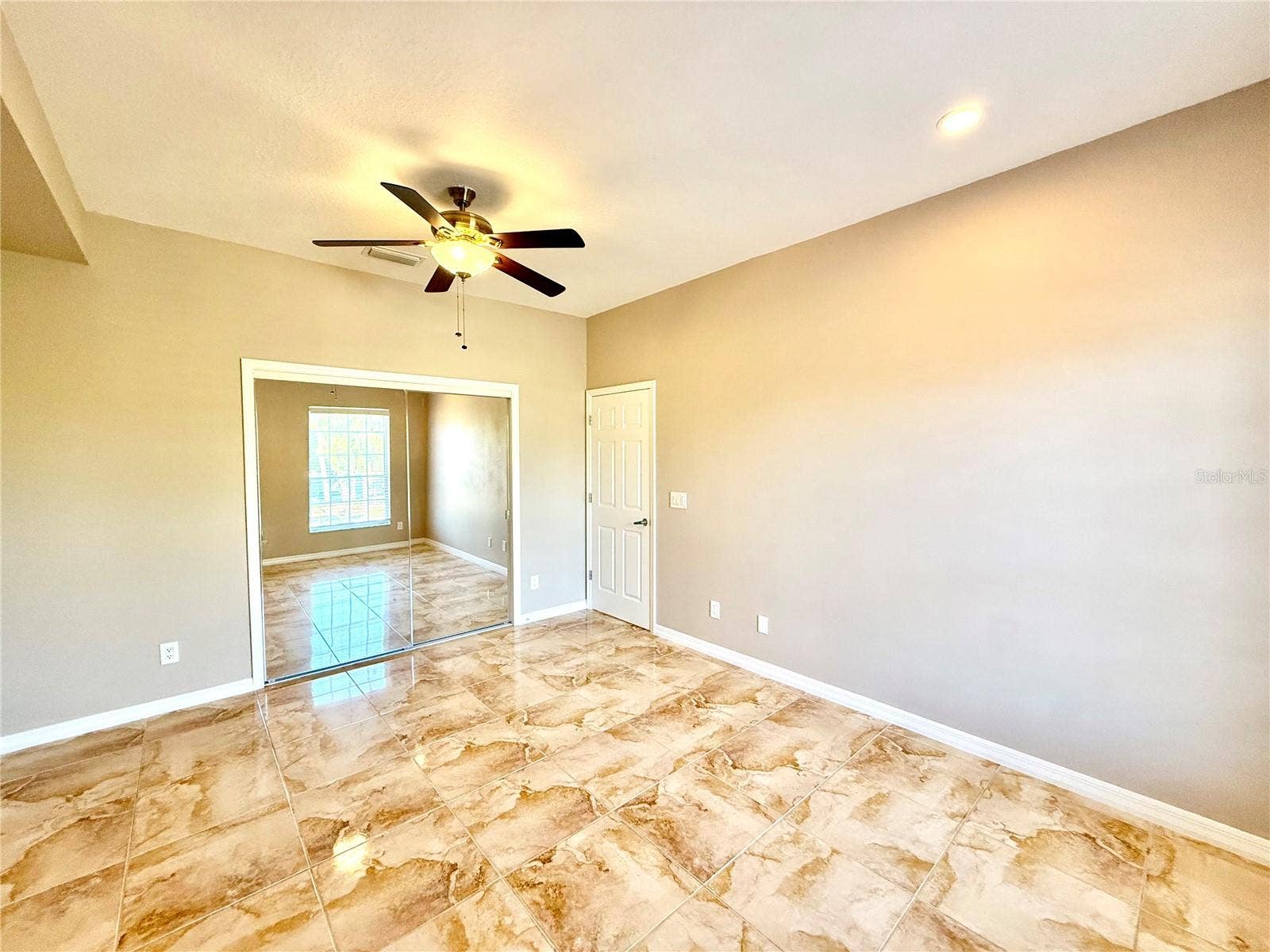10334 LONGWOOD DRIVE, Seminole, FL 33777 10334 LONGWOOD DRIVE, Seminole, FL 33777