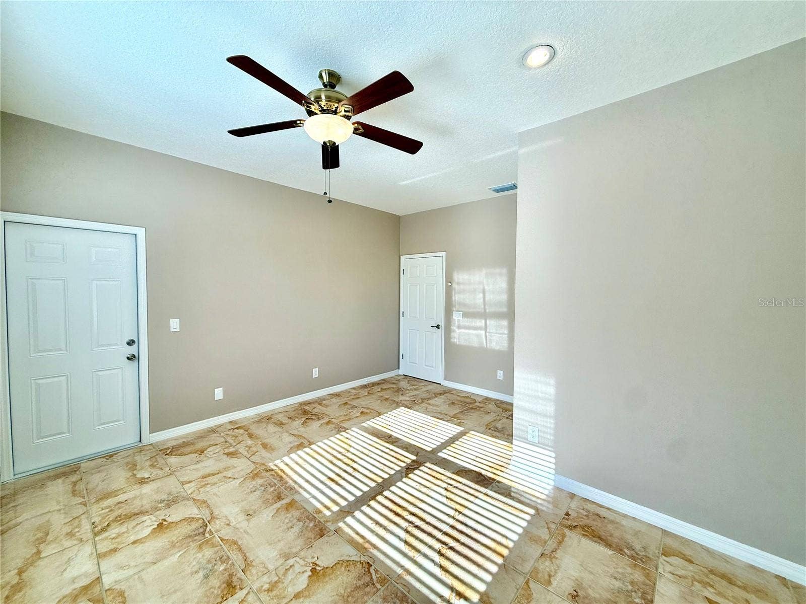 10334 LONGWOOD DRIVE, Seminole, FL 33777 10334 LONGWOOD DRIVE, Seminole, FL 33777