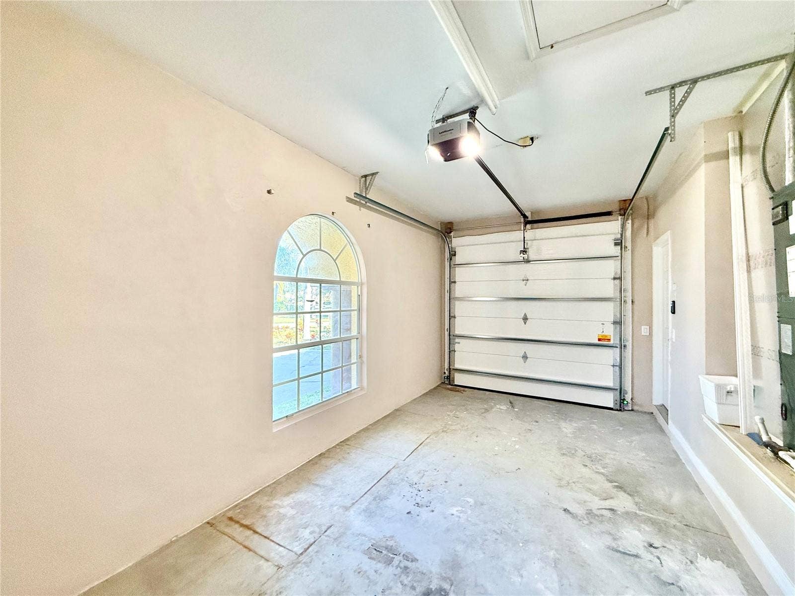 10334 LONGWOOD DRIVE, Seminole, FL 33777 10334 LONGWOOD DRIVE, Seminole, FL 33777