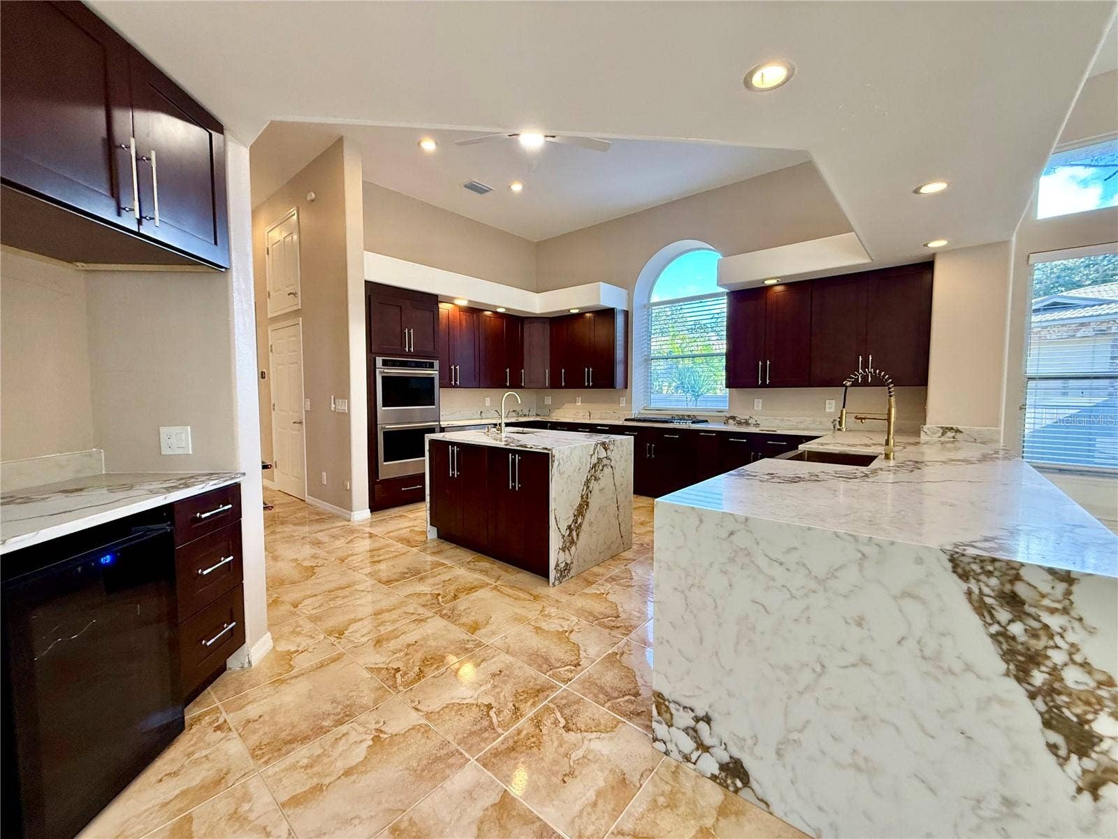 10334 LONGWOOD DRIVE, Seminole, FL 33777 10334 LONGWOOD DRIVE, Seminole, FL 33777