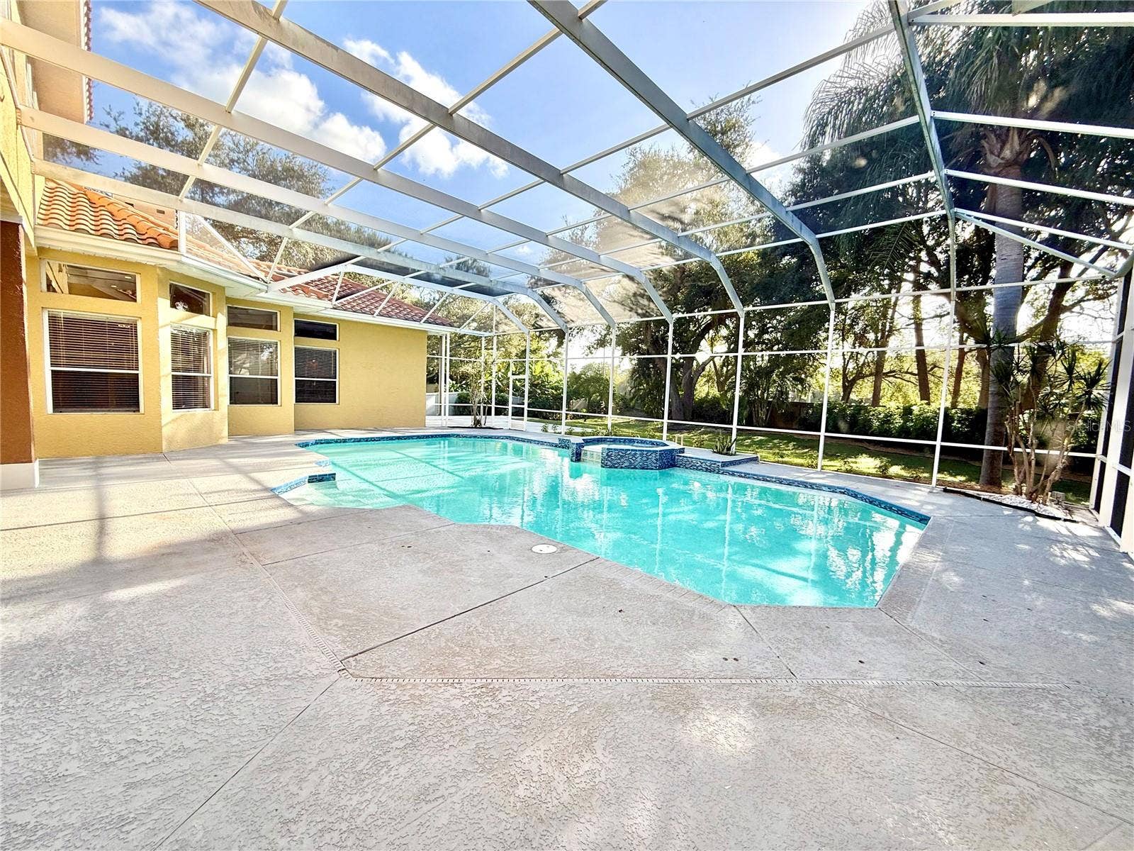 10334 LONGWOOD DRIVE, Seminole, FL 33777 10334 LONGWOOD DRIVE, Seminole, FL 33777