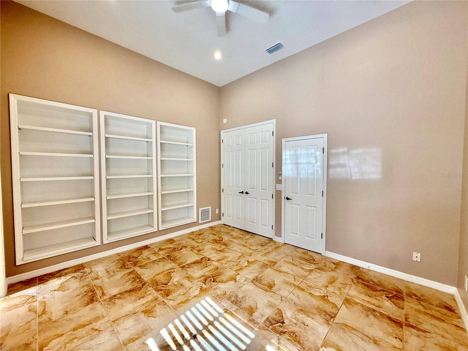 10334 LONGWOOD DRIVE, Seminole, FL 33777 10334 LONGWOOD DRIVE, Seminole, FL 33777
