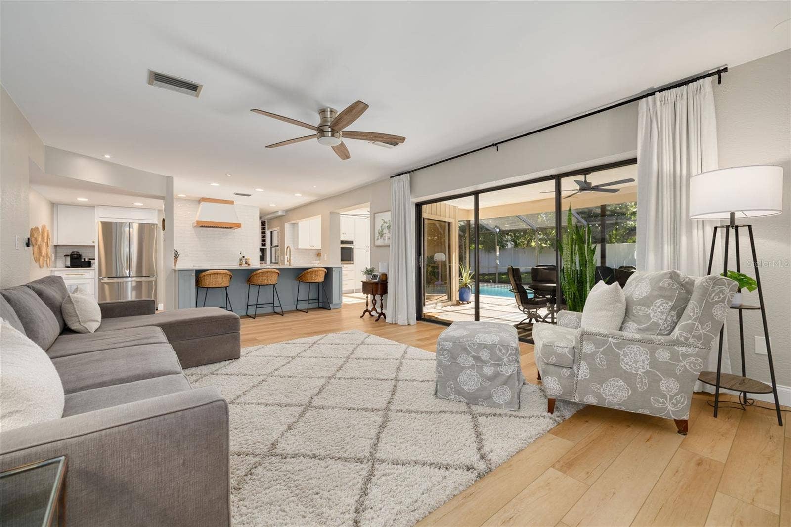 1496 TREETOP DRIVE, Palm Harbor, FL 34683 FAMILY ROOM