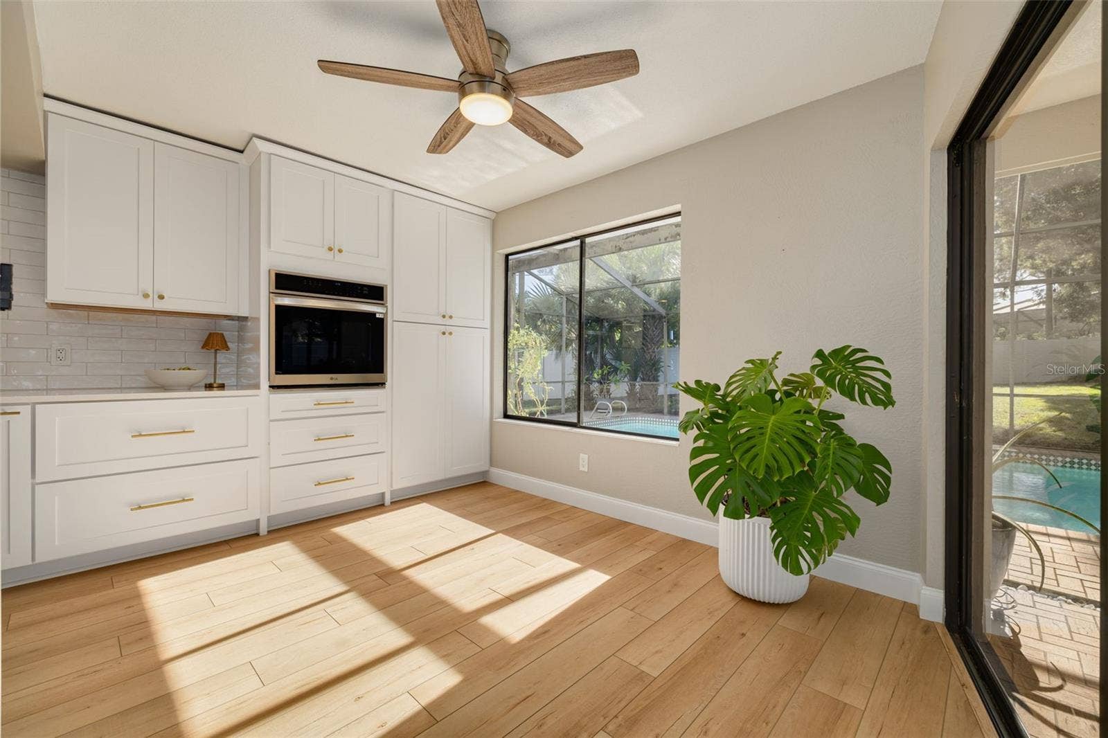 1496 TREETOP DRIVE, Palm Harbor, FL 34683 PART OF THE KITCHEN