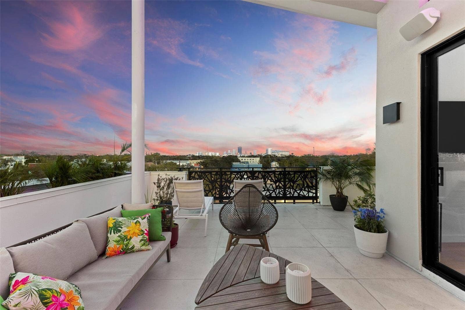 45 27TH STREET S, #1, St Petersburg, FL 33712