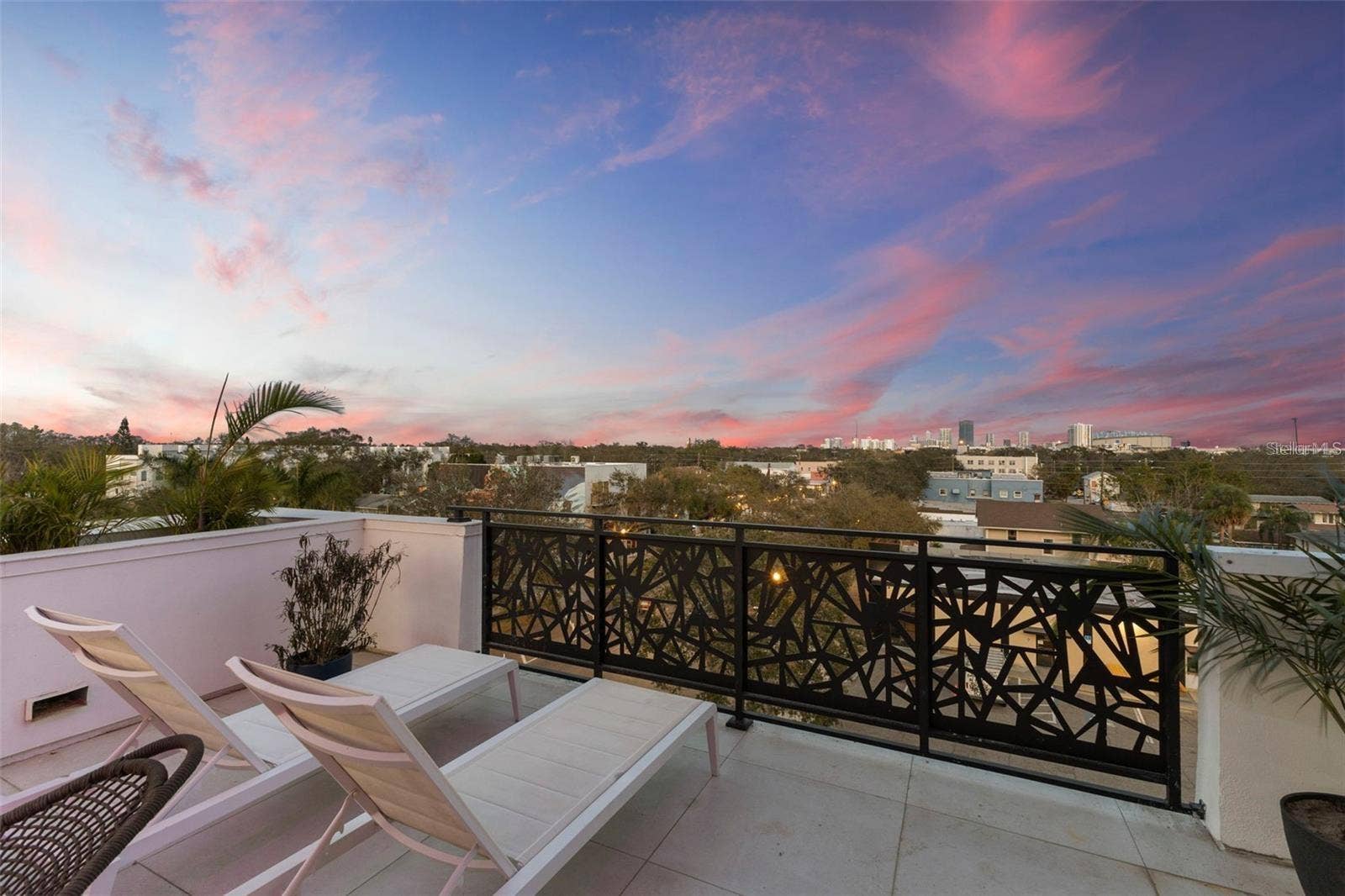 45 27TH STREET S, #1, St Petersburg, FL 33712