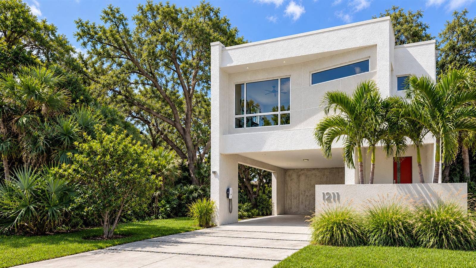 1211 12TH AVENUE S, St Petersburg, FL 33705