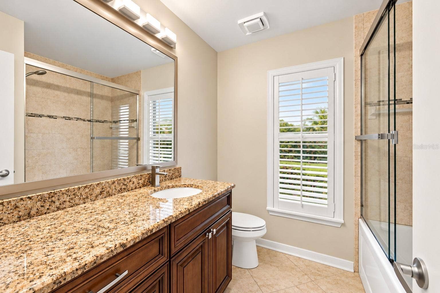 2202 GLEN MIST DRIVE, Valrico, FL 33594