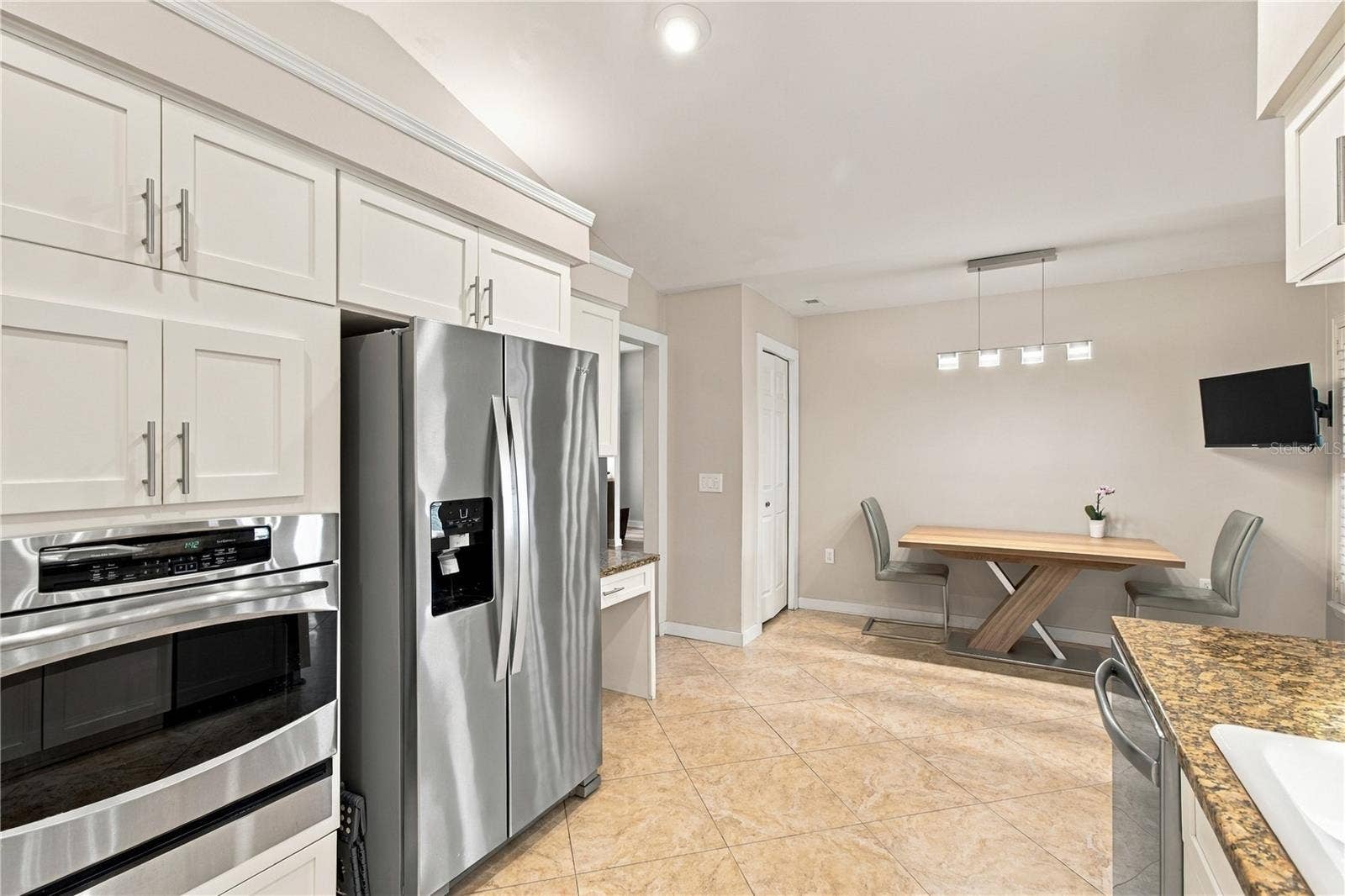 2202 GLEN MIST DRIVE, Valrico, FL 33594
