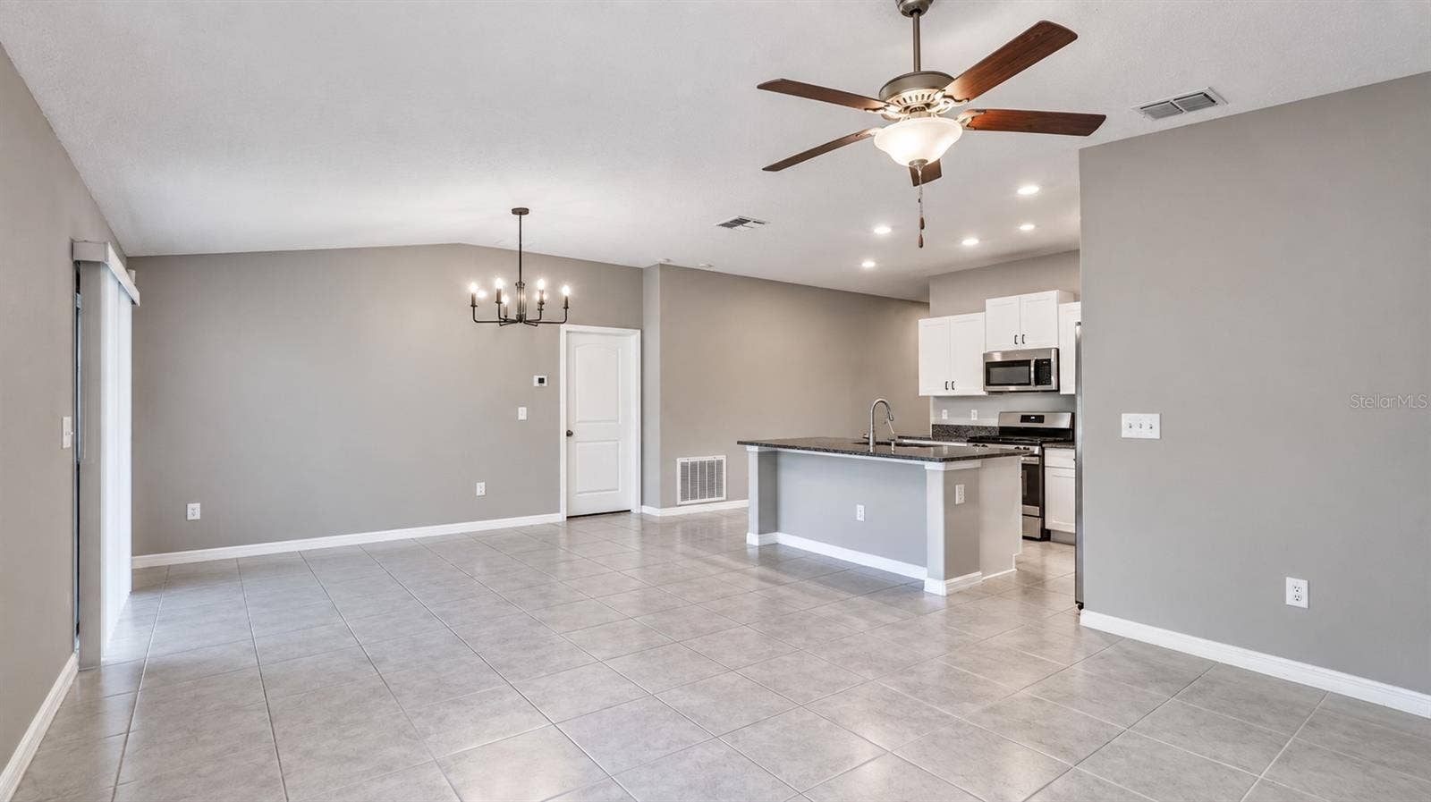 5310 AMARYLLIS GARDEN STREET, Apollo Beach, FL 33572 5310 AMARYLLIS GARDEN STREET, Apollo Beach, FL 33572