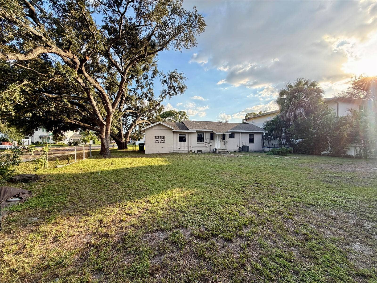 4001 W MULLEN AVENUE, Tampa, FL 33609 4001 W MULLEN AVENUE, Tampa, FL 33609