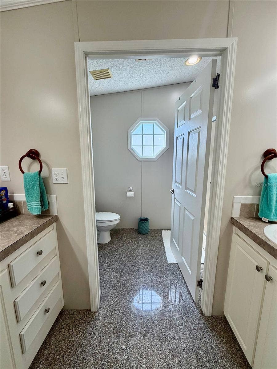 34012 AZALEA DRIVE N, Pinellas Park, FL 33781 34012 AZALEA DRIVE N, Pinellas Park, FL 33781