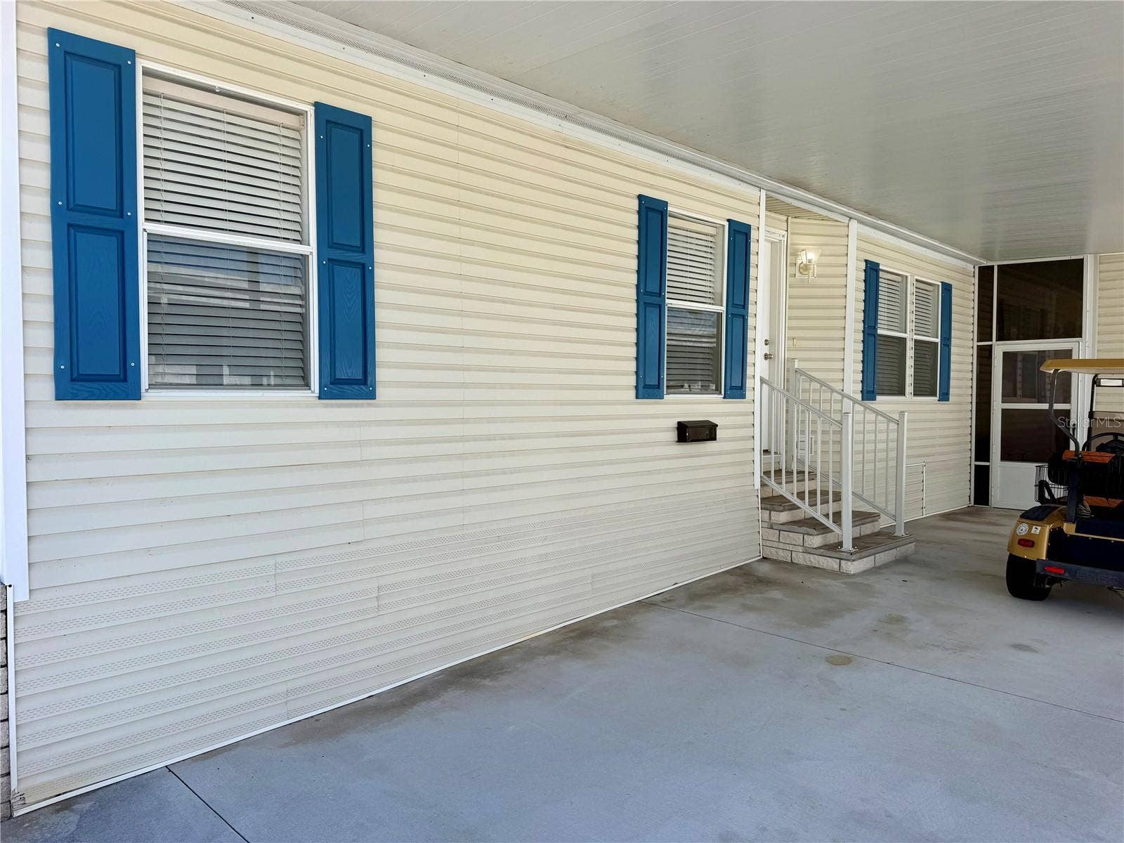 34012 AZALEA DRIVE N, Pinellas Park, FL 33781 34012 AZALEA DRIVE N, Pinellas Park, FL 33781