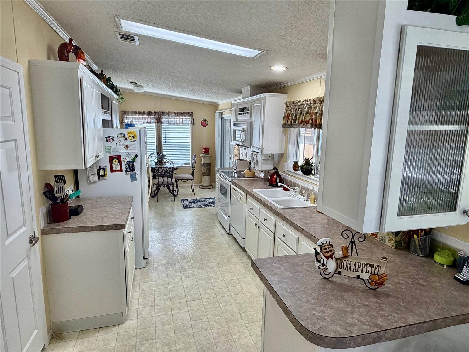 34012 AZALEA DRIVE N, Pinellas Park, FL 33781 34012 AZALEA DRIVE N, Pinellas Park, FL 33781