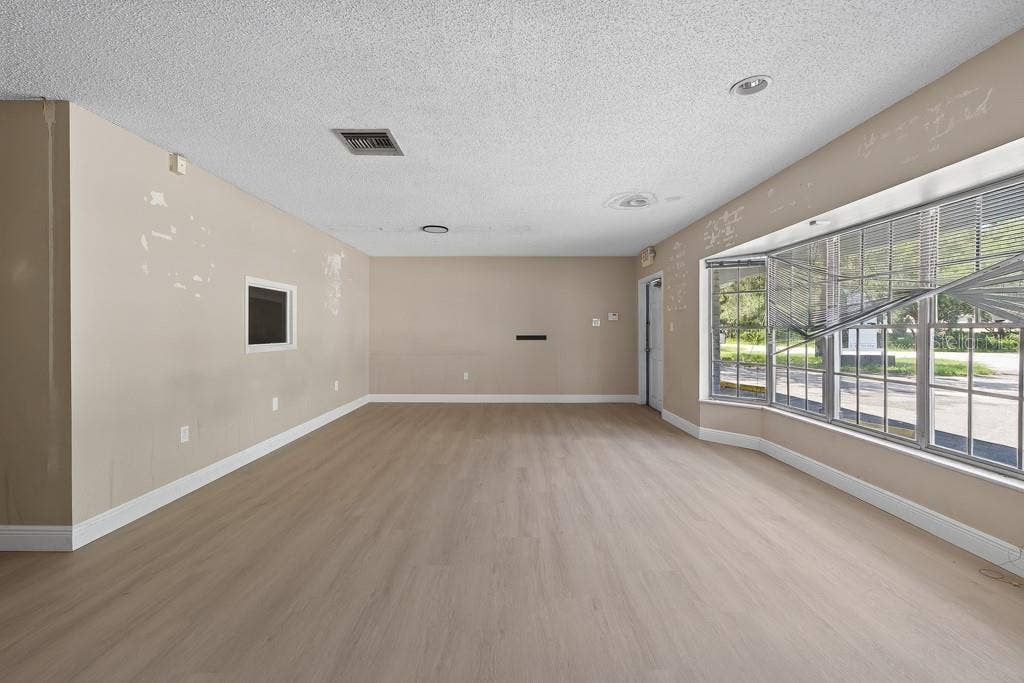 7416 COMMERCE STREET, Riverview, FL 33578 7416 COMMERCE STREET, Riverview, FL 33578