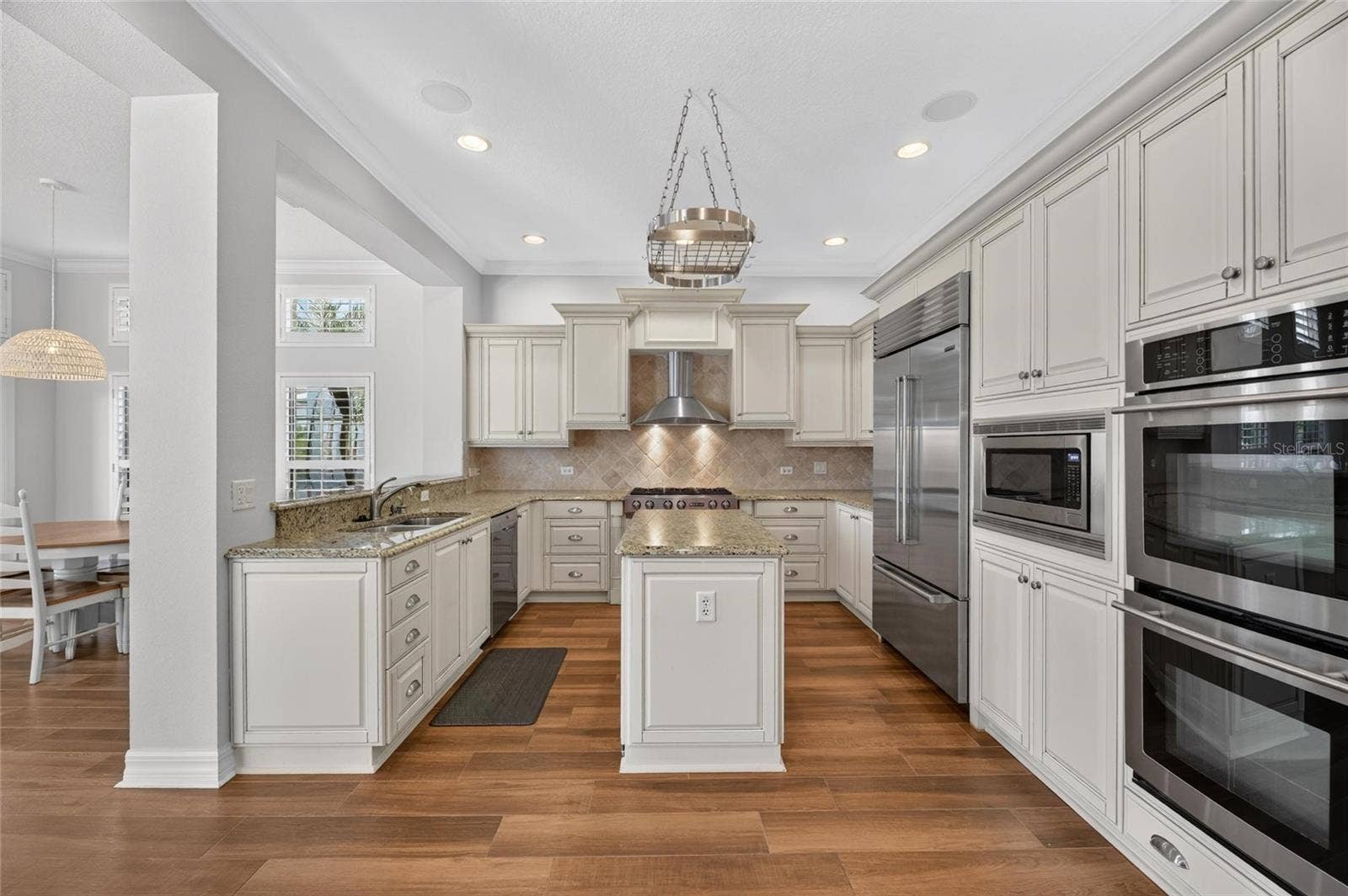 825 ISLEBAY DRIVE, Apollo Beach, FL 33572 825 ISLEBAY DRIVE, Apollo Beach, FL 33572