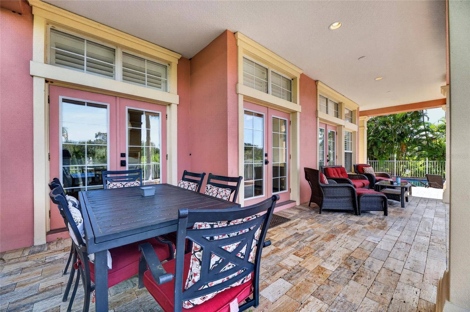 825 ISLEBAY DRIVE, Apollo Beach, FL 33572 825 ISLEBAY DRIVE, Apollo Beach, FL 33572