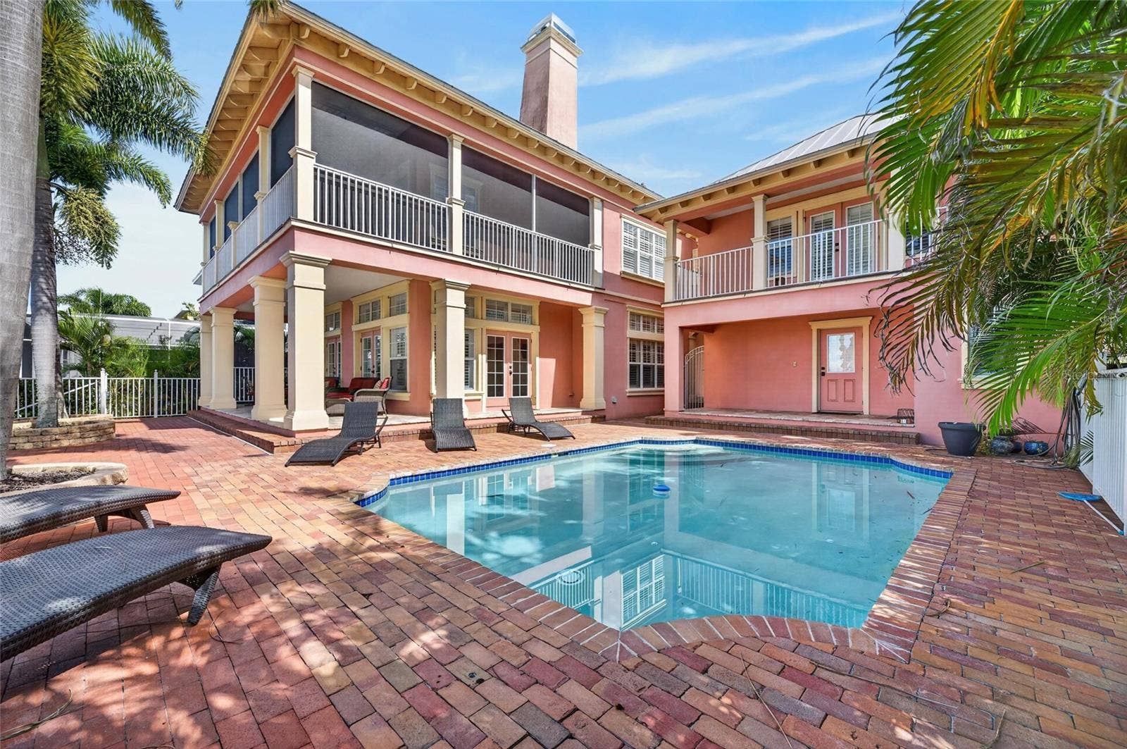 825 ISLEBAY DRIVE, Apollo Beach, FL 33572 825 ISLEBAY DRIVE, Apollo Beach, FL 33572