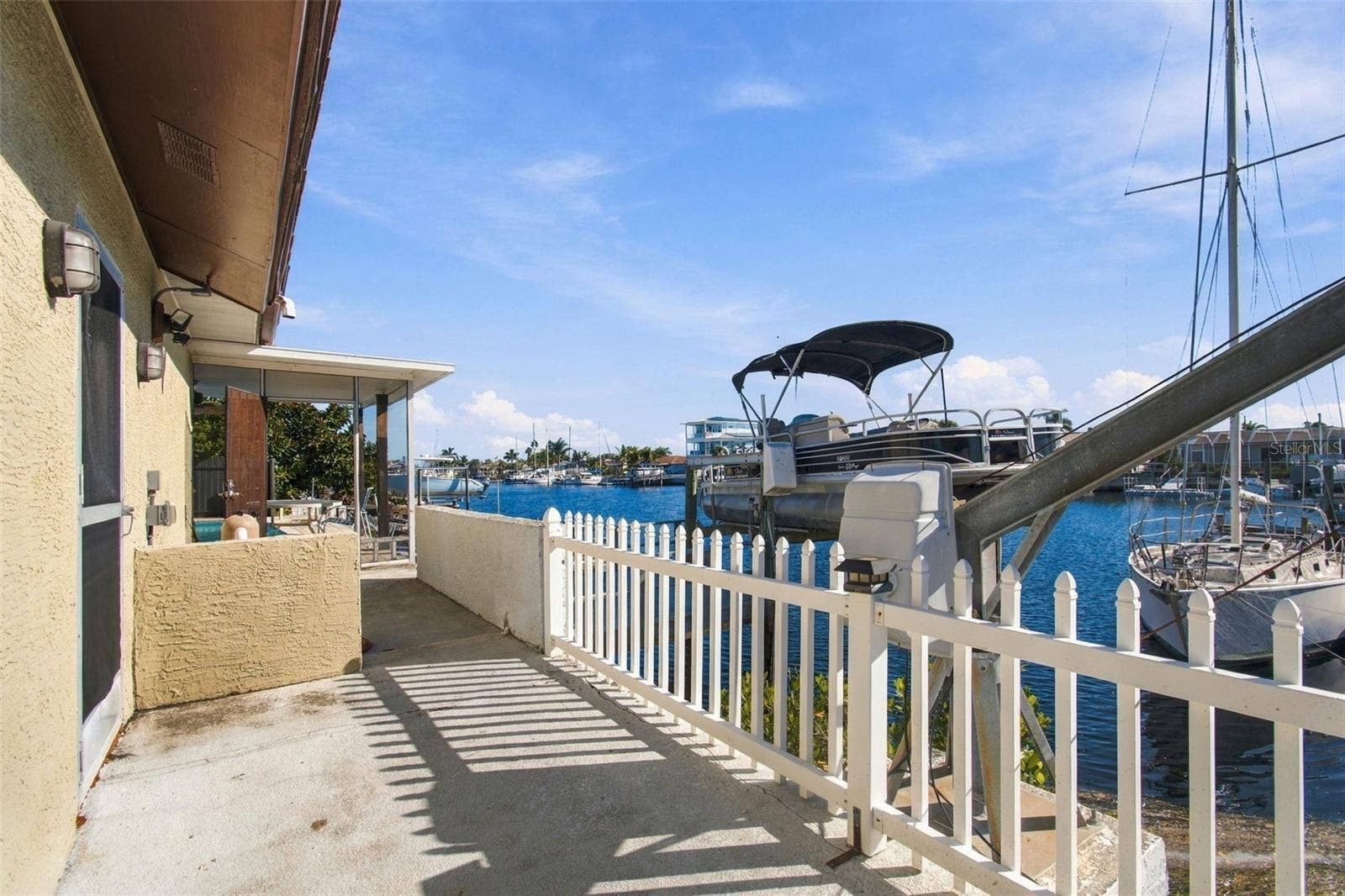 5300 PILOTS PLACE, New Port Richey, FL 34652