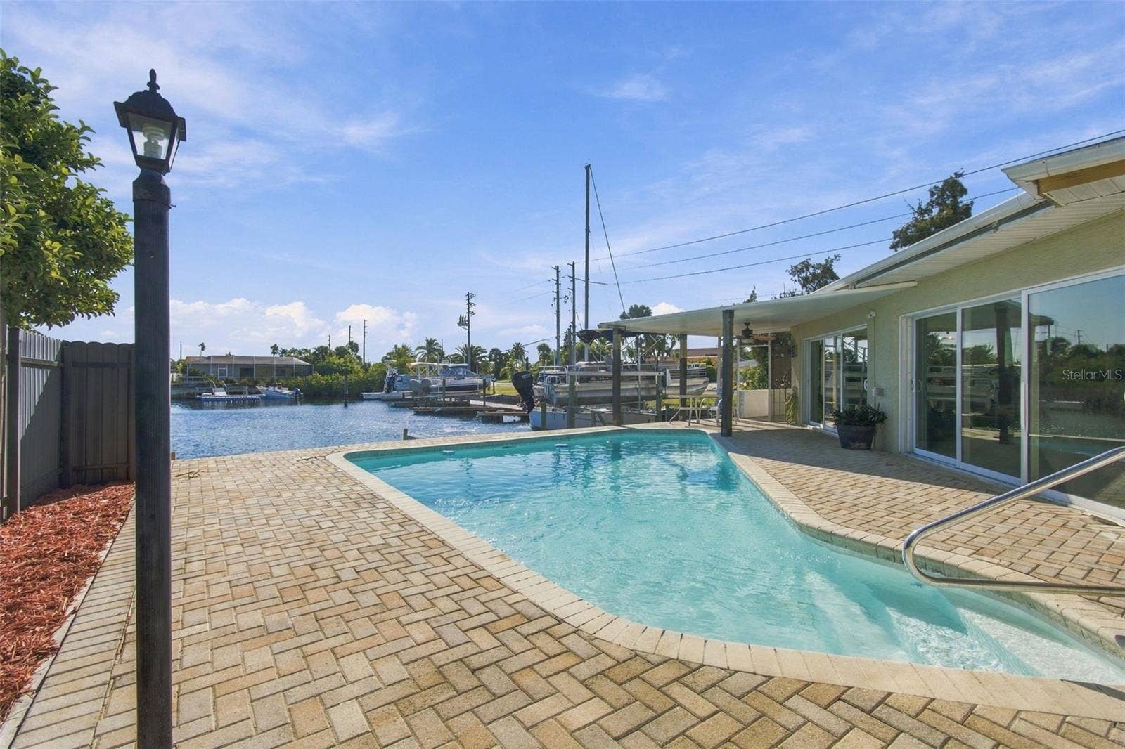 5300 PILOTS PLACE, New Port Richey, FL 34652