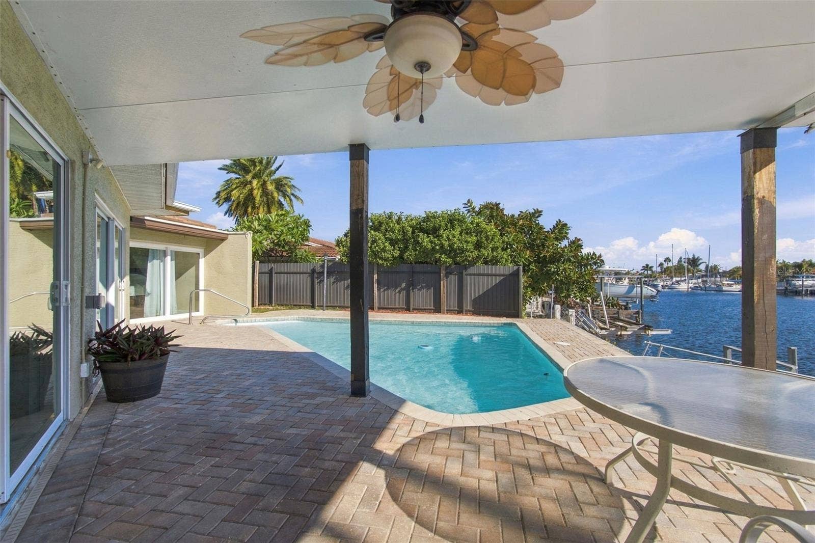 5300 PILOTS PLACE, New Port Richey, FL 34652