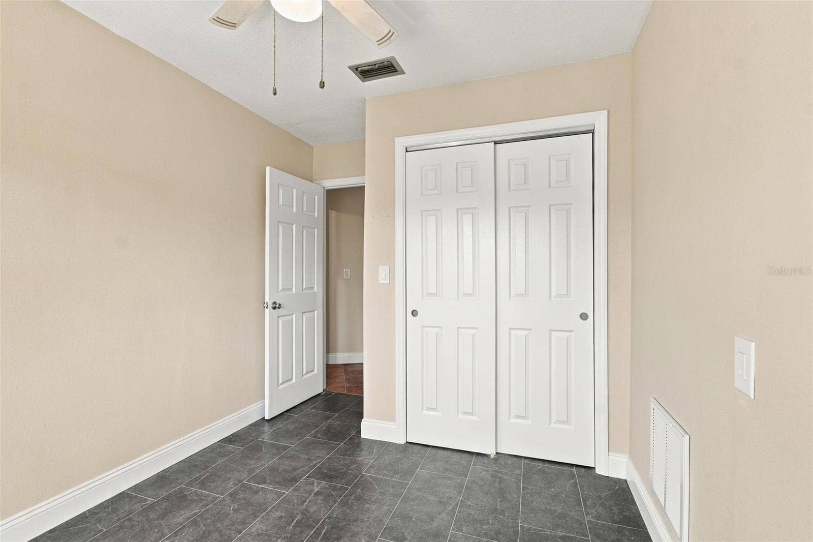 5300 PILOTS PLACE, New Port Richey, FL 34652