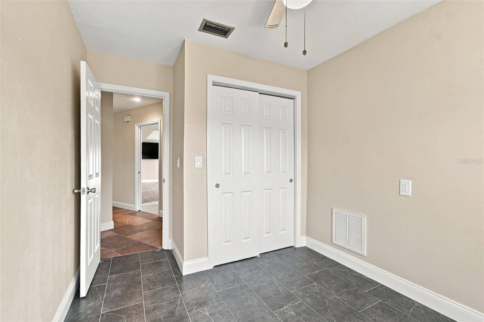 5300 PILOTS PLACE, New Port Richey, FL 34652