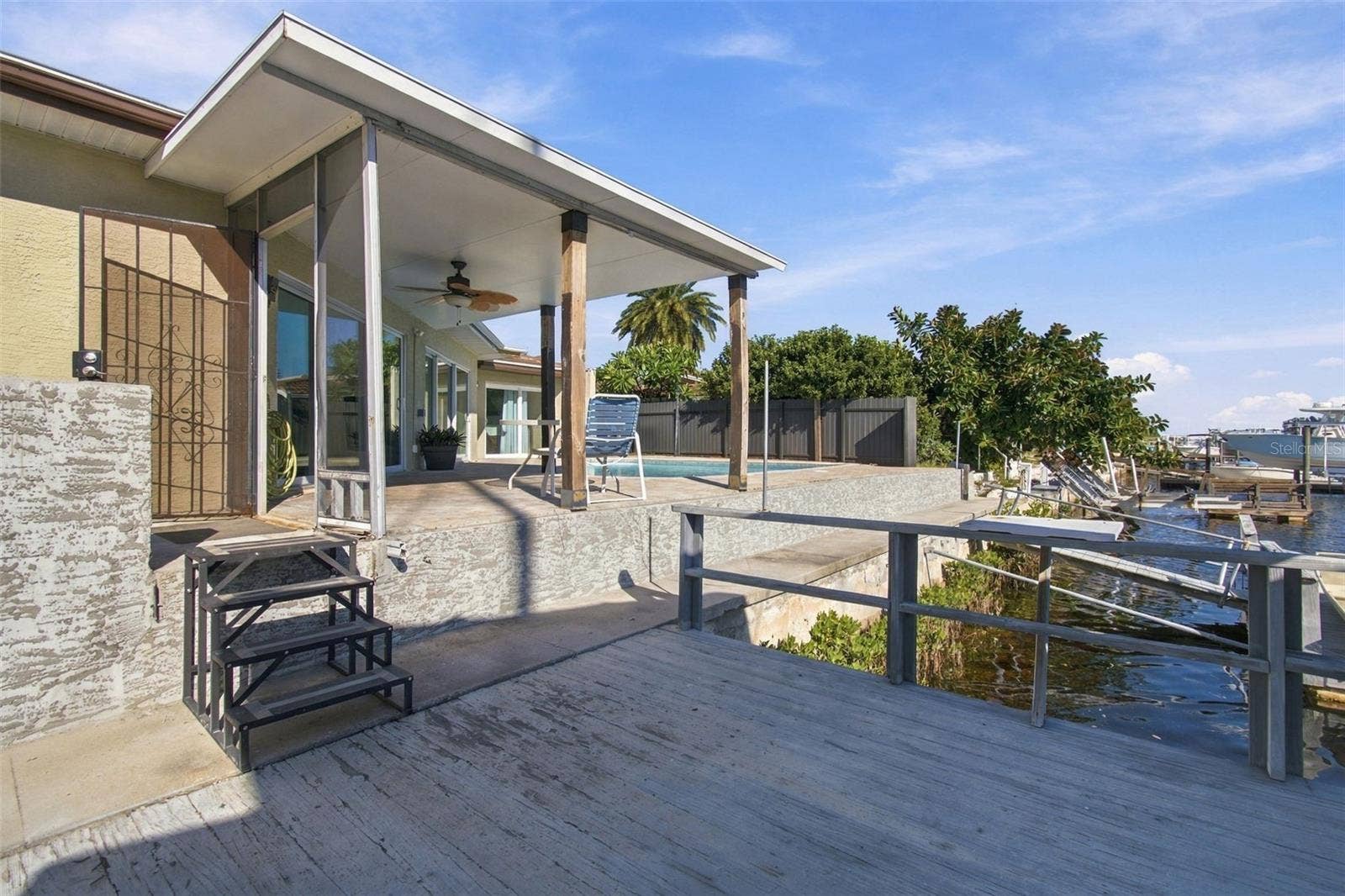 5300 PILOTS PLACE, New Port Richey, FL 34652