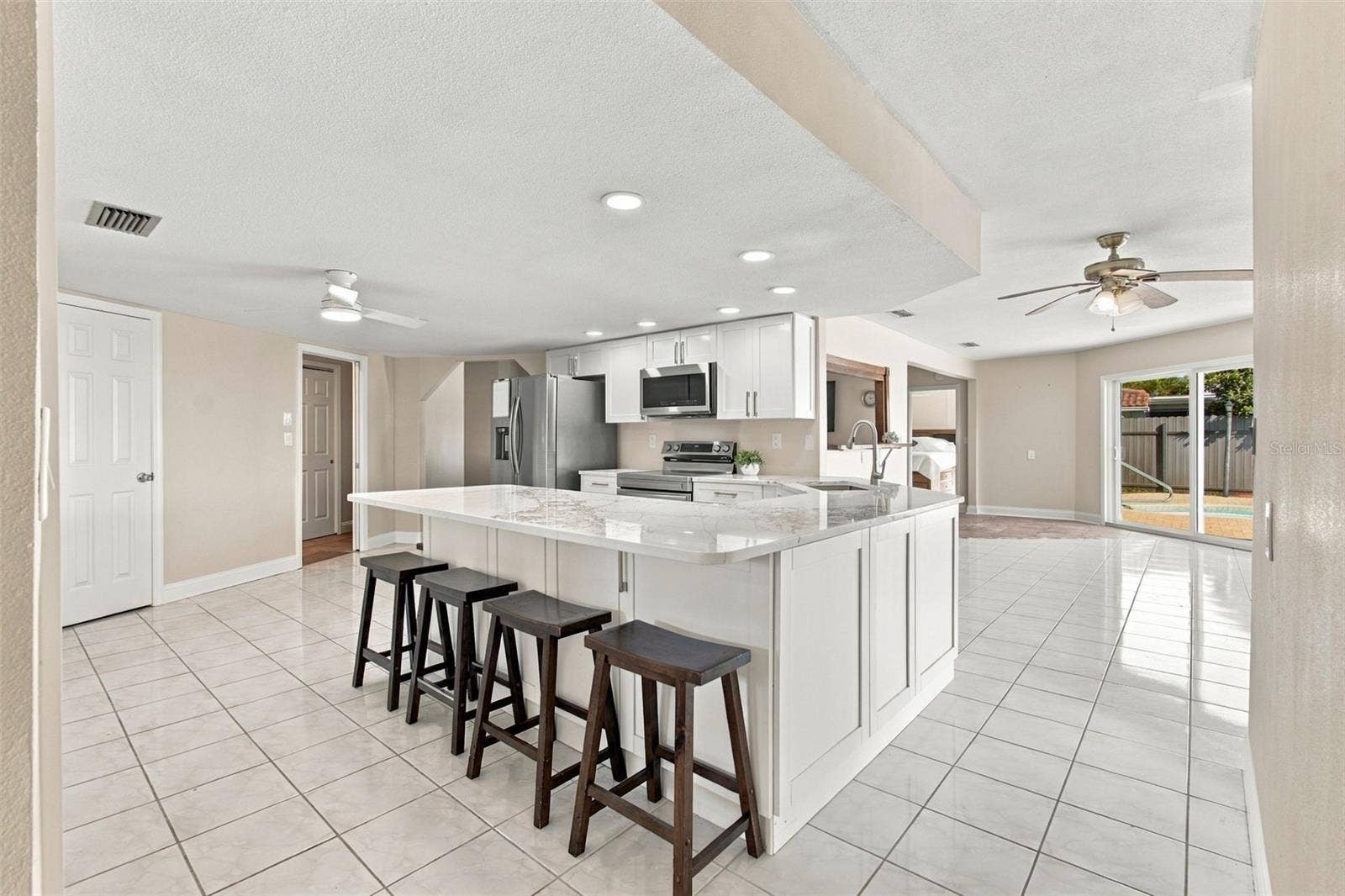 5300 PILOTS PLACE, New Port Richey, FL 34652