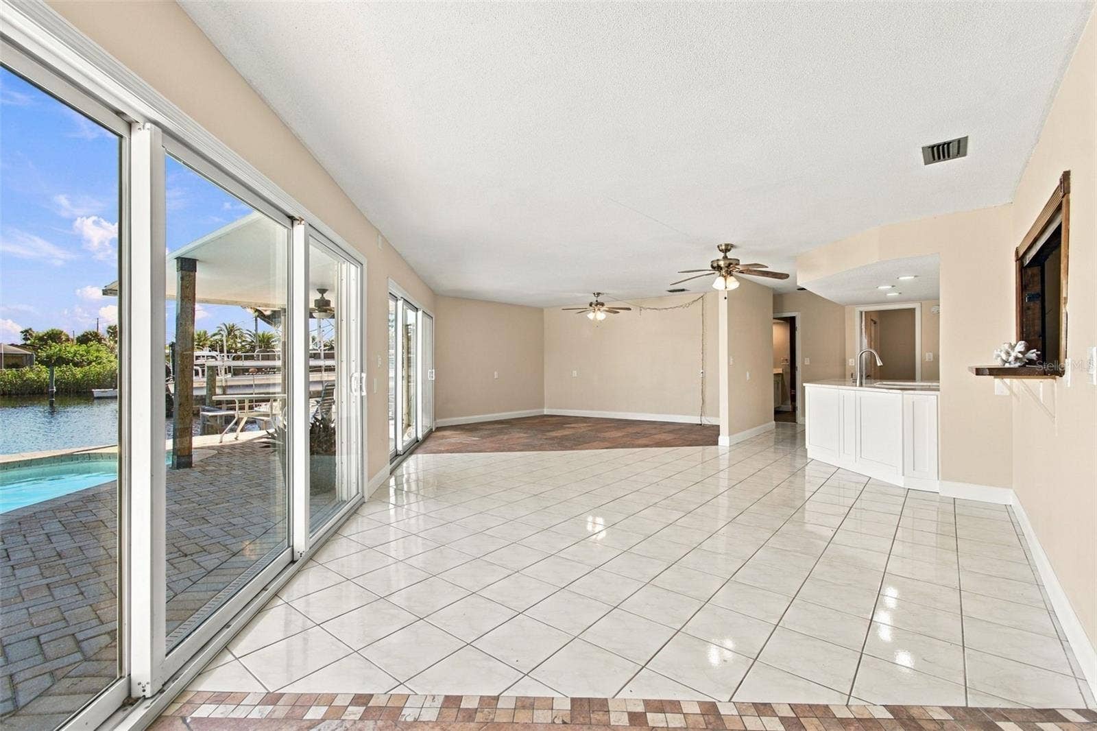5300 PILOTS PLACE, New Port Richey, FL 34652