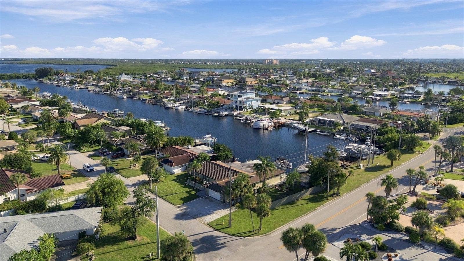5300 PILOTS PLACE, New Port Richey, FL 34652