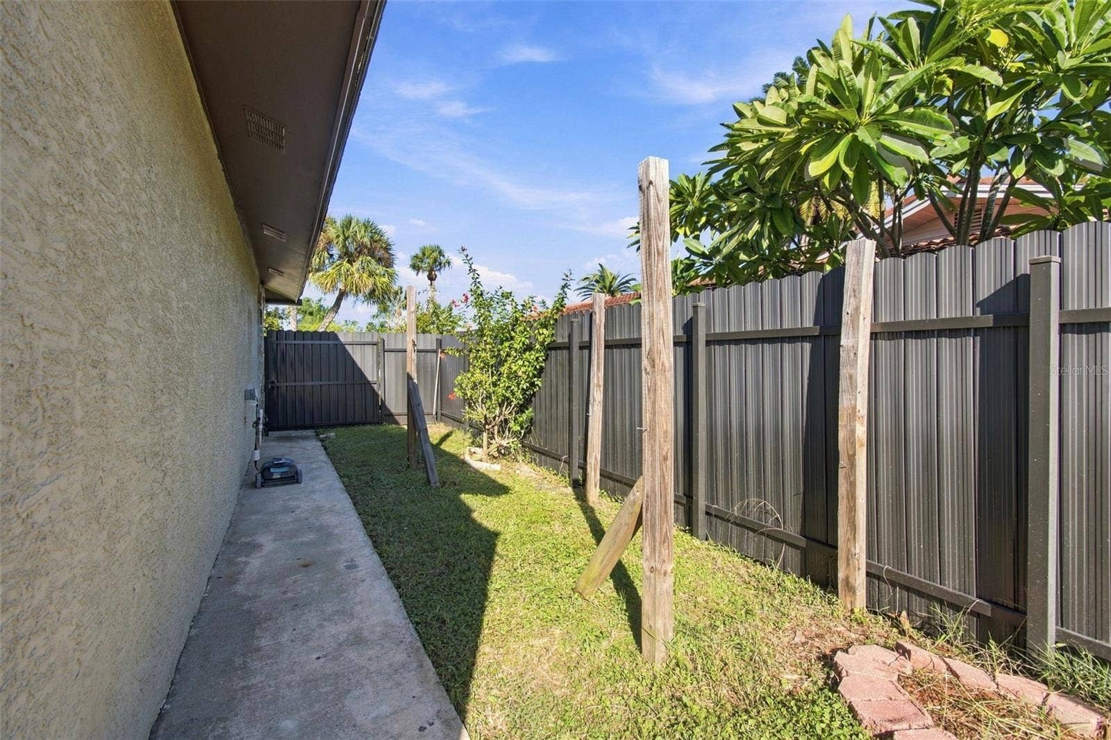 5300 PILOTS PLACE, New Port Richey, FL 34652