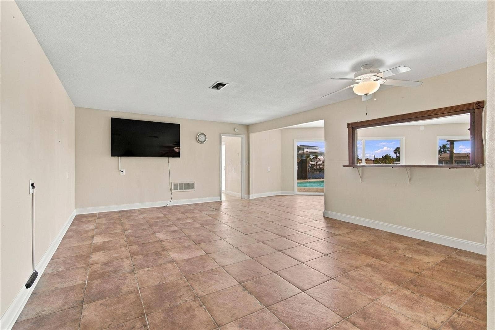 5300 PILOTS PLACE, New Port Richey, FL 34652