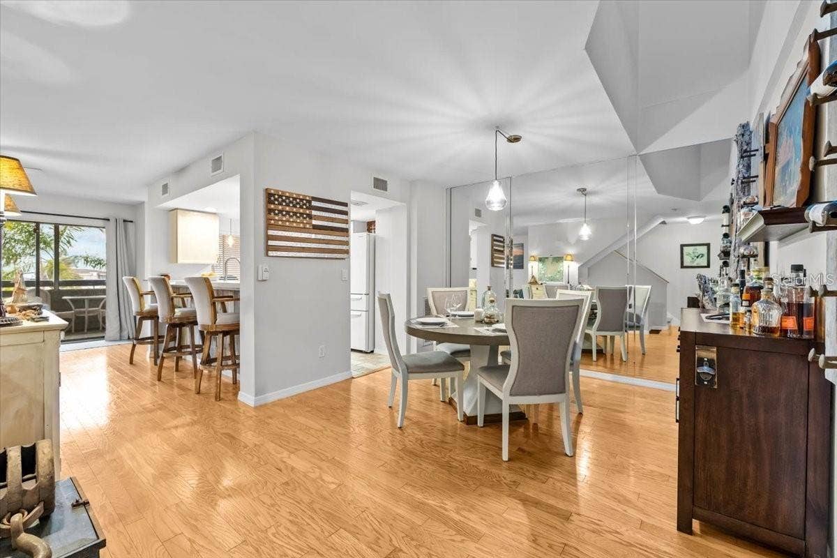 2392 HANOVER DRIVE, Dunedin, FL 34698 2392 HANOVER DRIVE, Dunedin, FL 34698