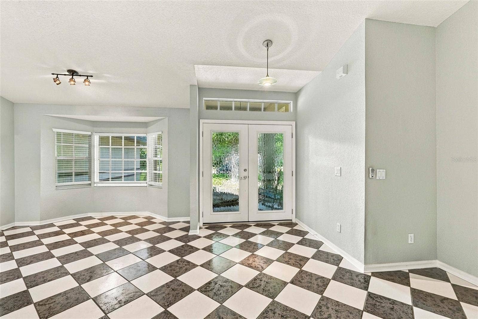 8416 SOUTHWOOD OAKS STREET, Lithia, FL 33547 8416 SOUTHWOOD OAKS STREET, Lithia, FL 33547