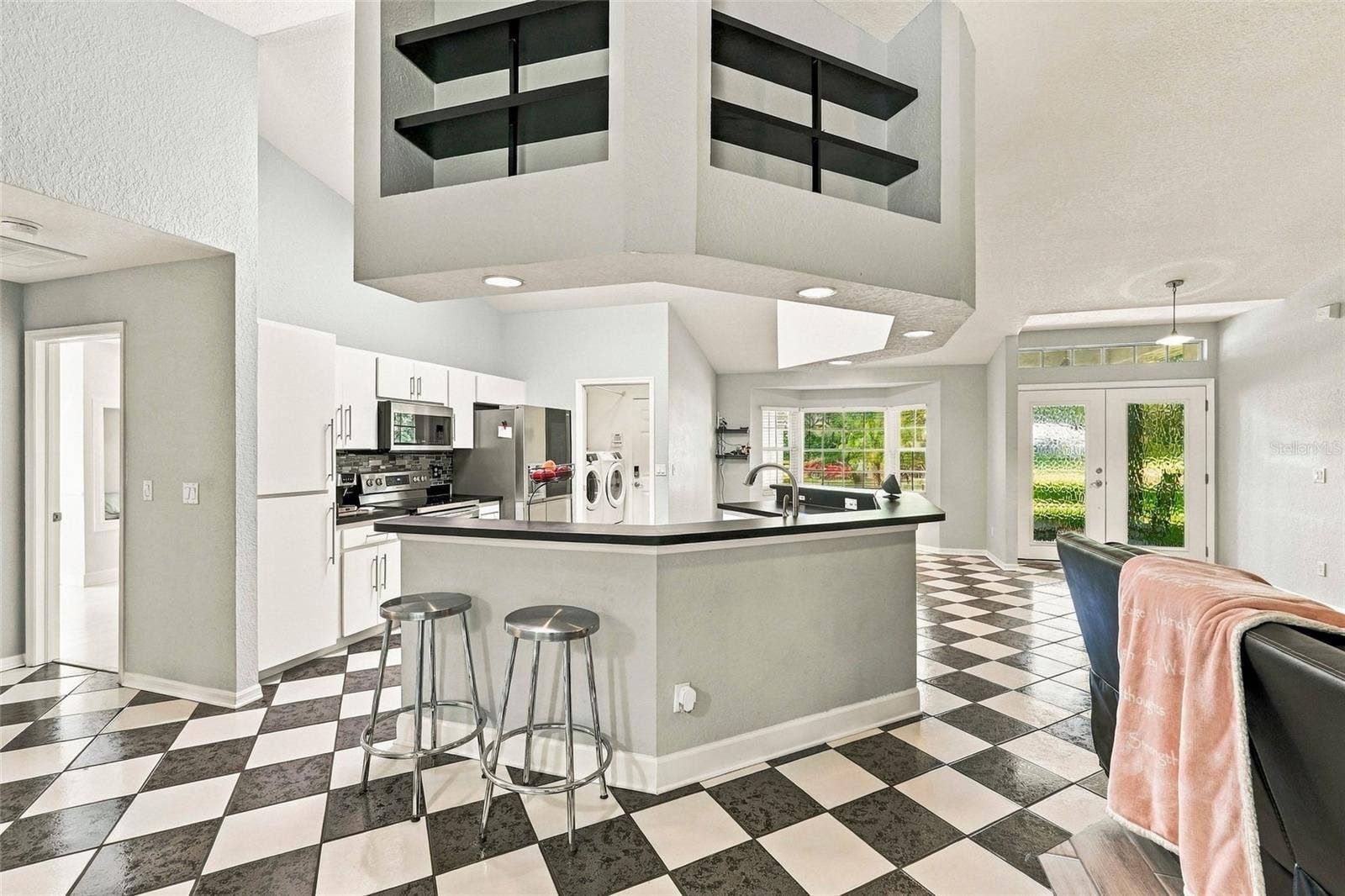 8416 SOUTHWOOD OAKS STREET, Lithia, FL 33547 8416 SOUTHWOOD OAKS STREET, Lithia, FL 33547