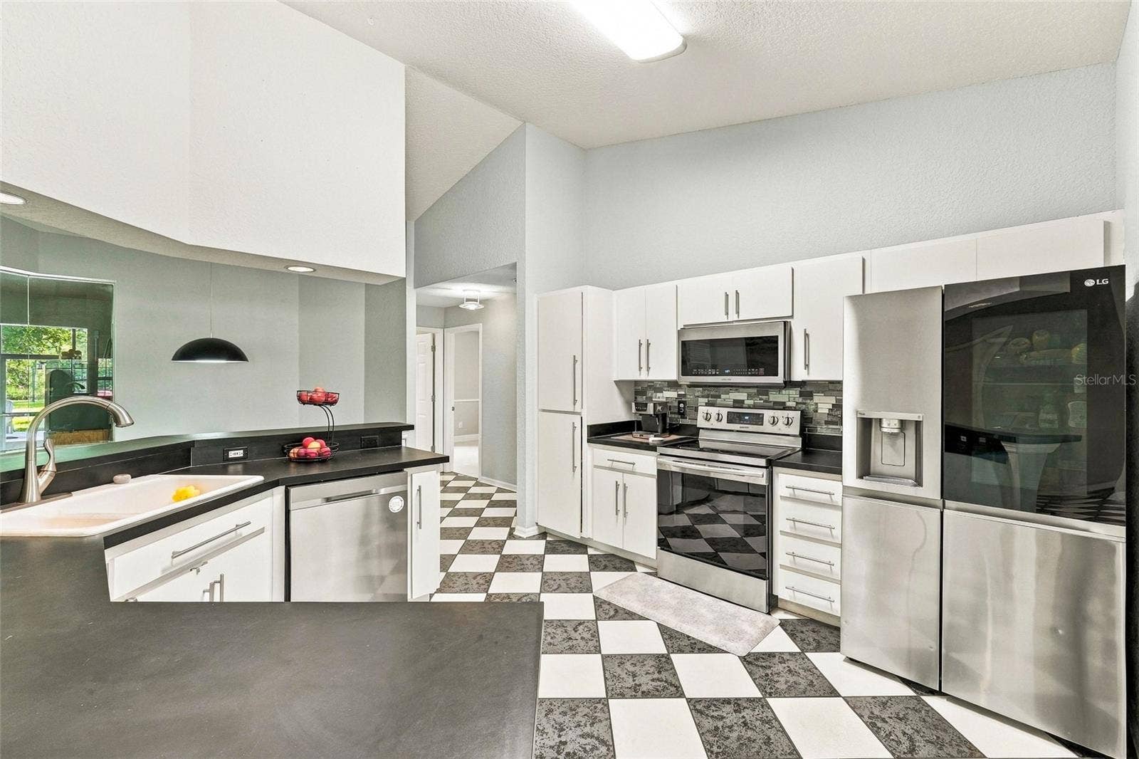 8416 SOUTHWOOD OAKS STREET, Lithia, FL 33547 8416 SOUTHWOOD OAKS STREET, Lithia, FL 33547