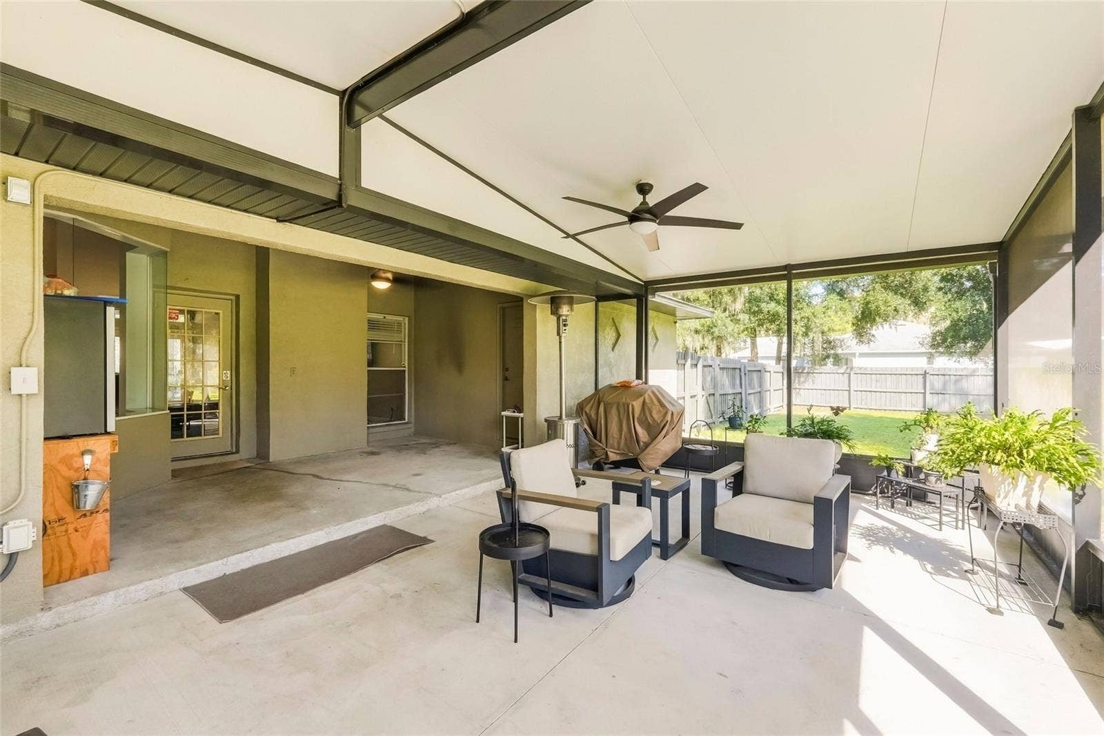 8416 SOUTHWOOD OAKS STREET, Lithia, FL 33547 8416 SOUTHWOOD OAKS STREET, Lithia, FL 33547