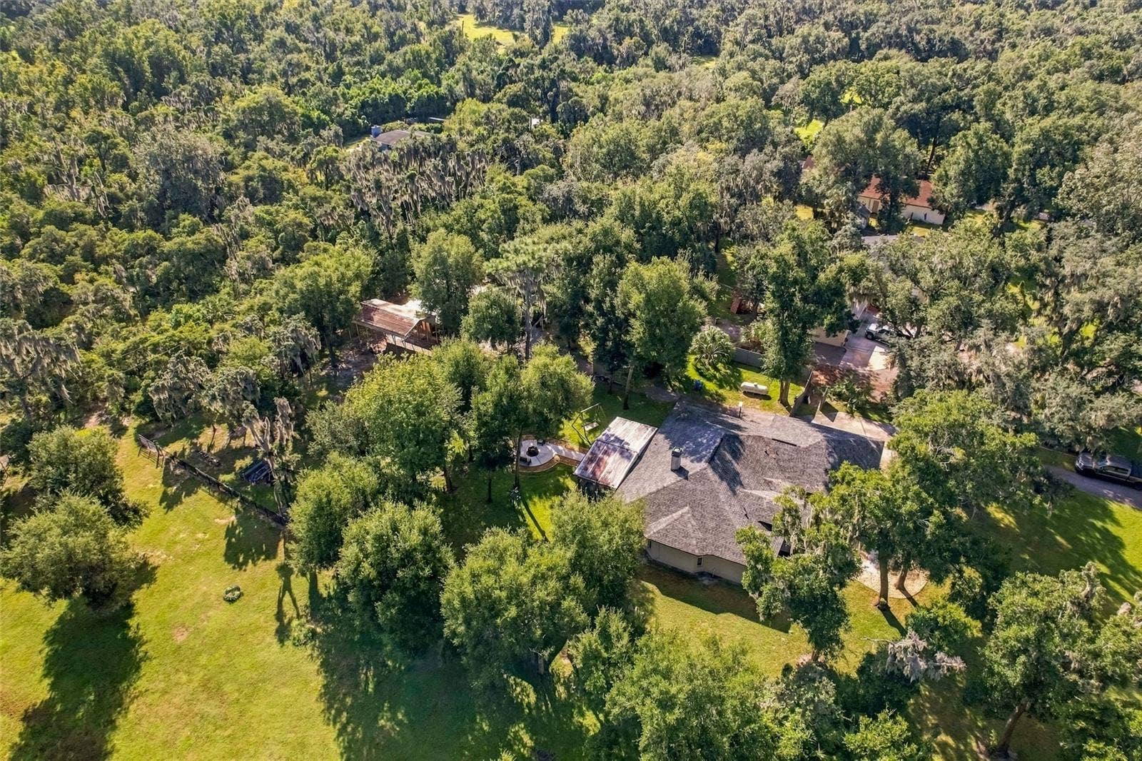 8416 SOUTHWOOD OAKS STREET, Lithia, FL 33547 8416 SOUTHWOOD OAKS STREET, Lithia, FL 33547