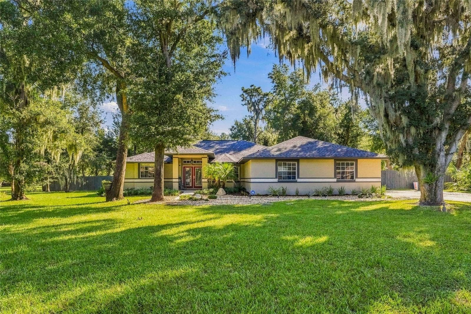 8416 SOUTHWOOD OAKS STREET, Lithia, FL 33547 8416 SOUTHWOOD OAKS STREET, Lithia, FL 33547