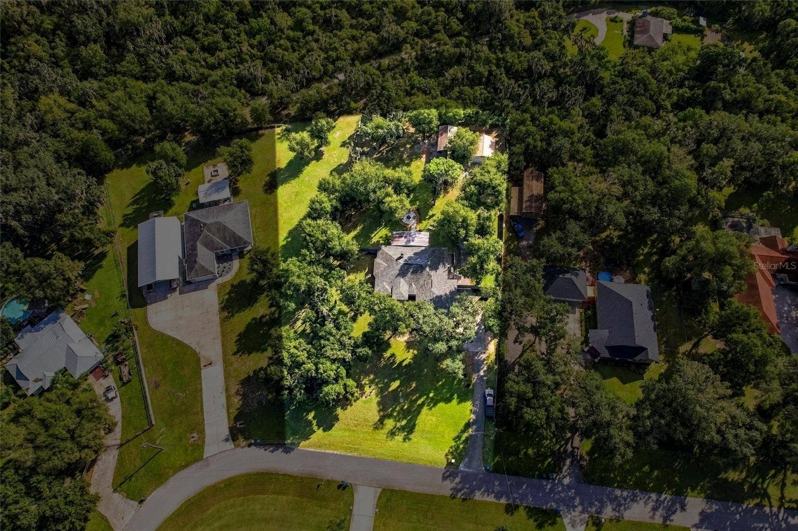 8416 SOUTHWOOD OAKS STREET, Lithia, FL 33547 8416 SOUTHWOOD OAKS STREET, Lithia, FL 33547