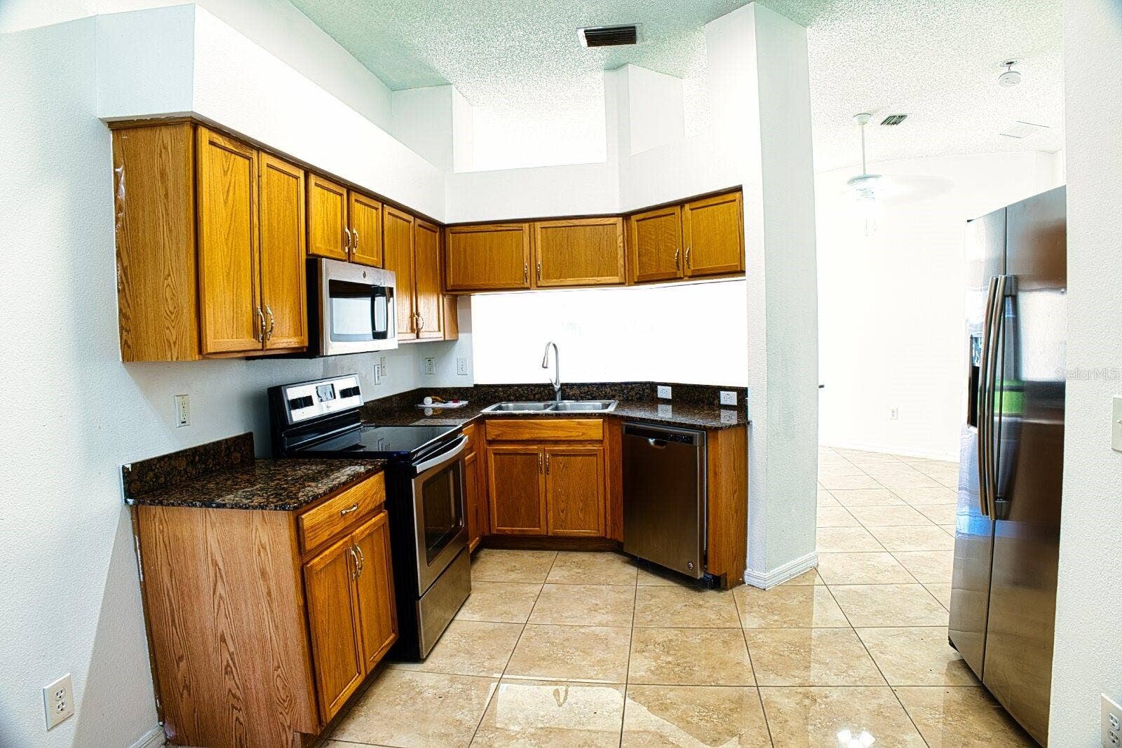11007 WHITECAP DRIVE, Riverview, FL 33579 11007 WHITECAP DRIVE, Riverview, FL 33579
