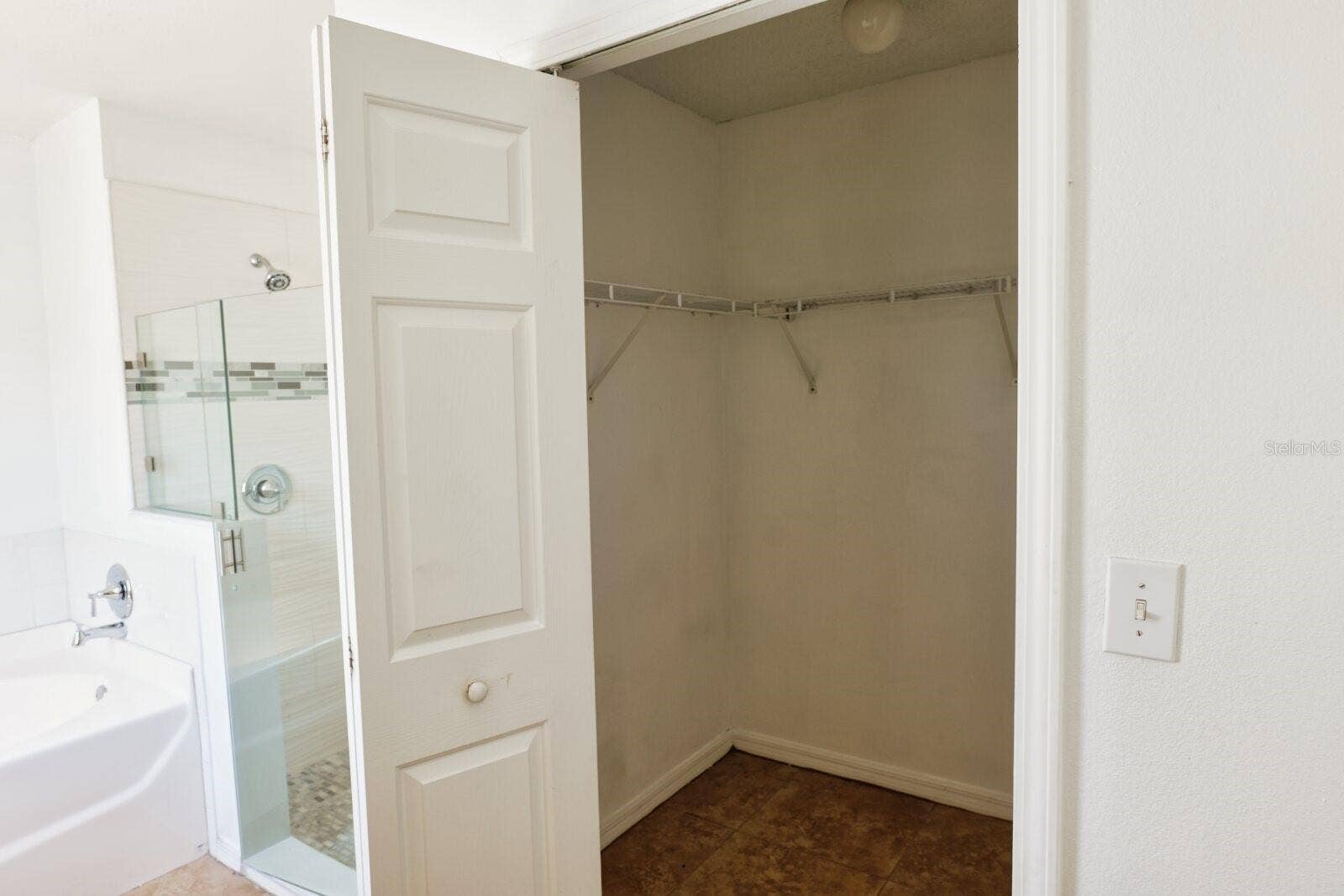 11007 WHITECAP DRIVE, Riverview, FL 33579 11007 WHITECAP DRIVE, Riverview, FL 33579