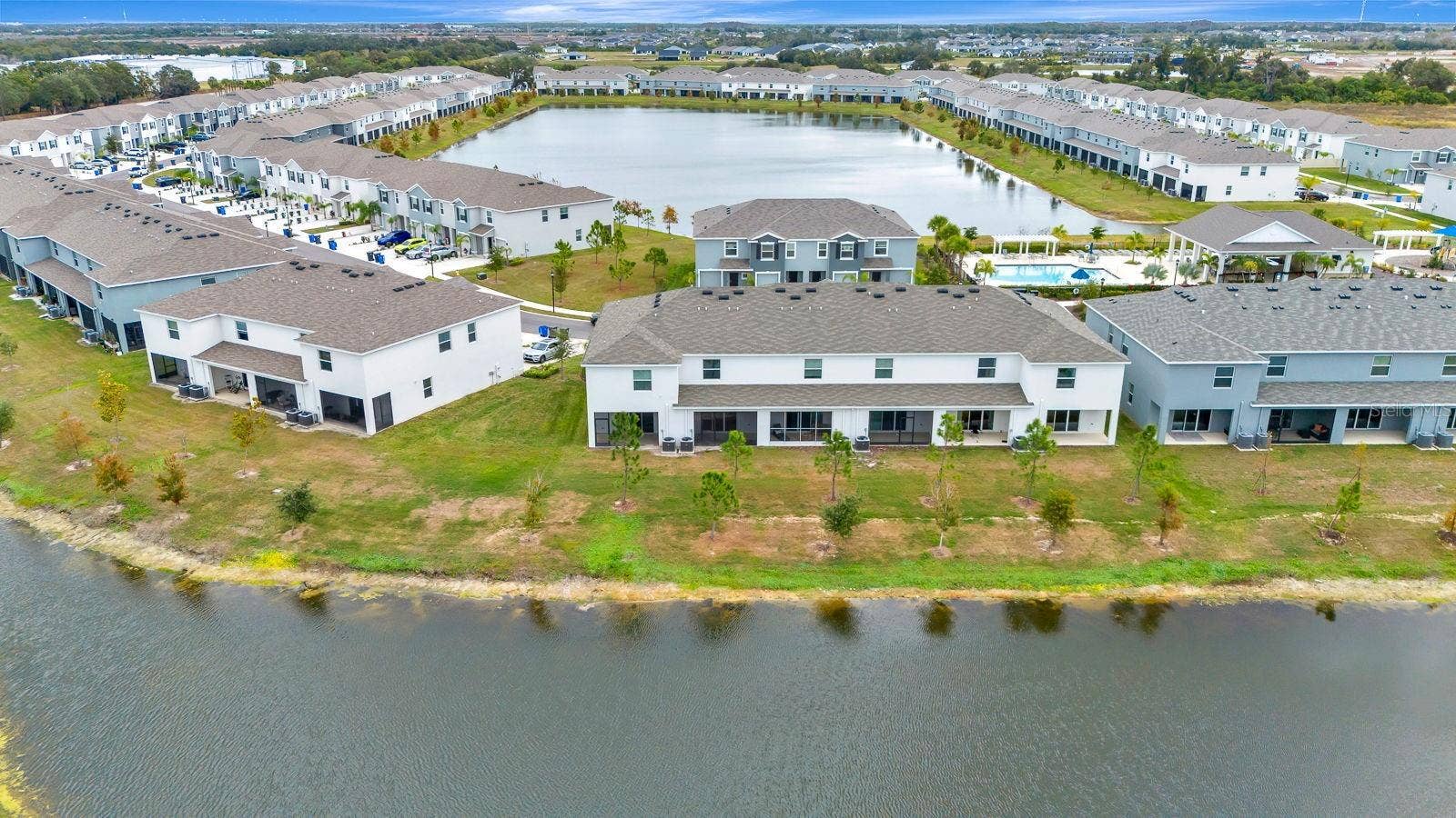 136 MANGROVE SHADE CIRCLE, Apollo Beach, FL 33572 136 MANGROVE SHADE CIRCLE, Apollo Beach, FL 33572