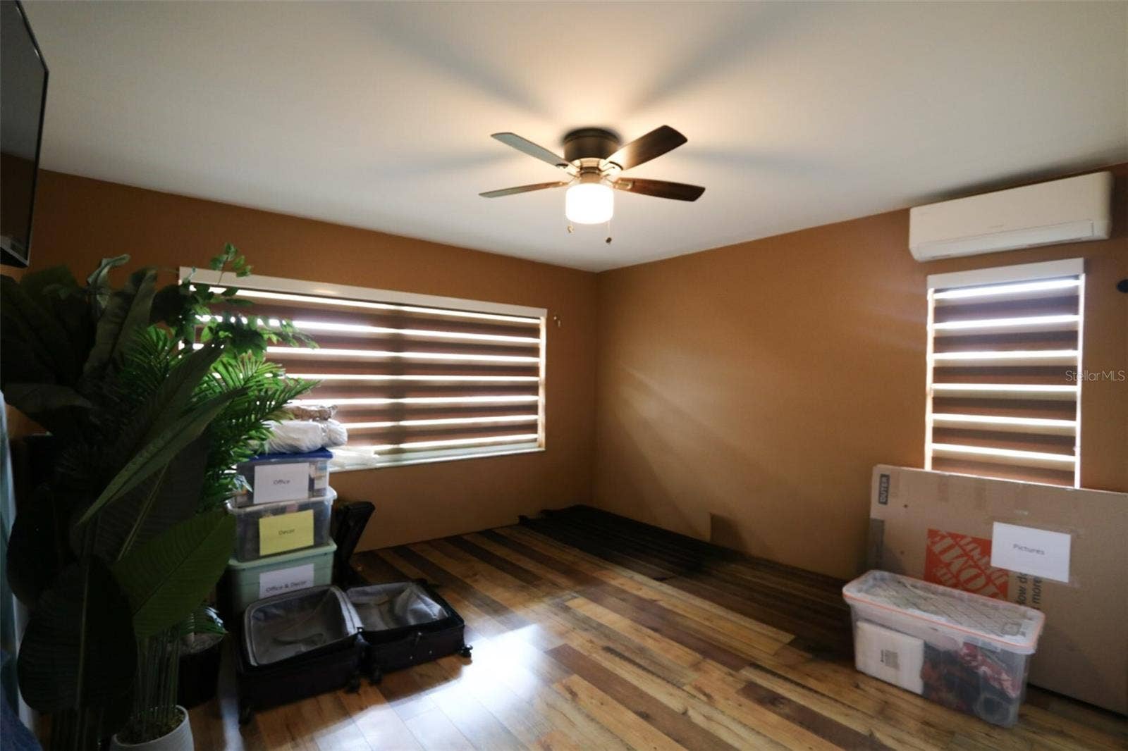 304 BROCKFIELD DRIVE, Sun City Center, FL 33573 304 BROCKFIELD DRIVE, Sun City Center, FL 33573