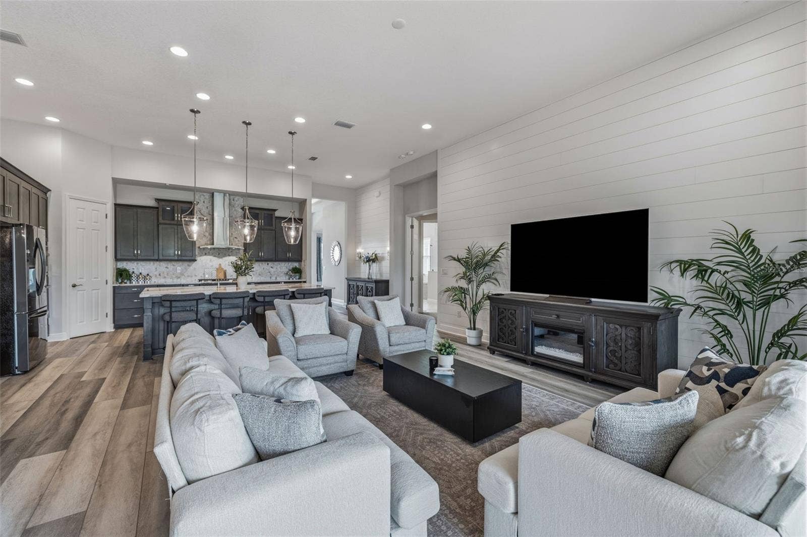 5254 WOLF CREEK DRIVE, Apollo Beach, FL 33572 5254 WOLF CREEK DRIVE, Apollo Beach, FL 33572