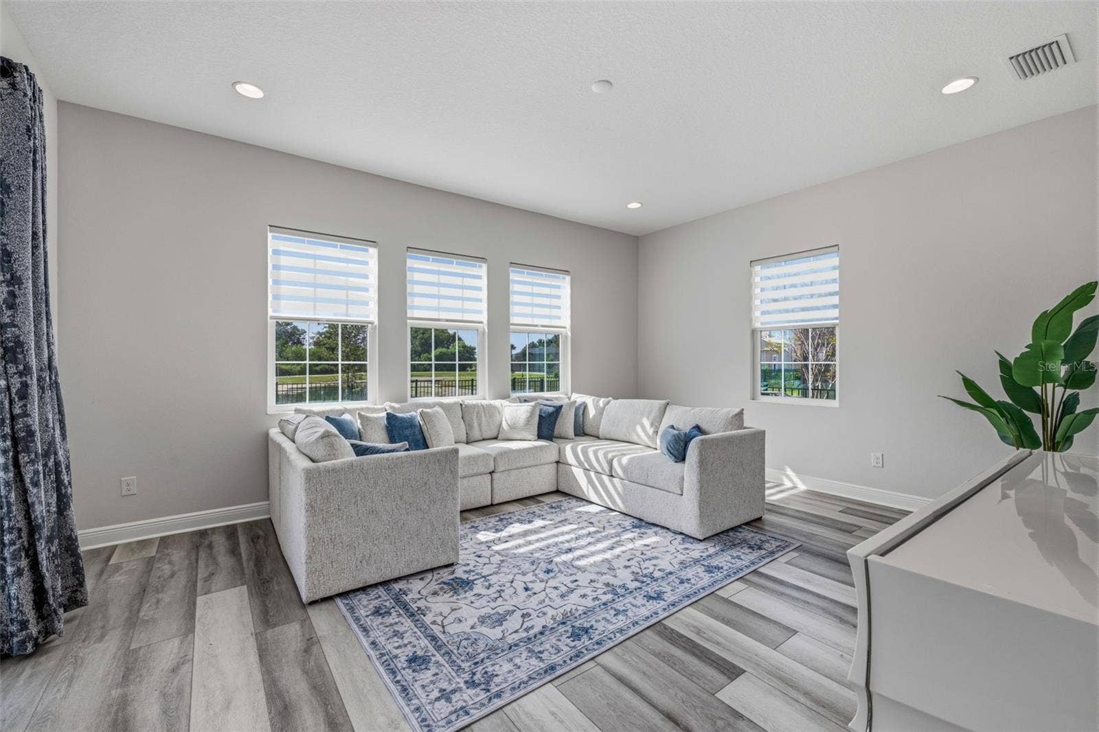 5254 WOLF CREEK DRIVE, Apollo Beach, FL 33572 5254 WOLF CREEK DRIVE, Apollo Beach, FL 33572