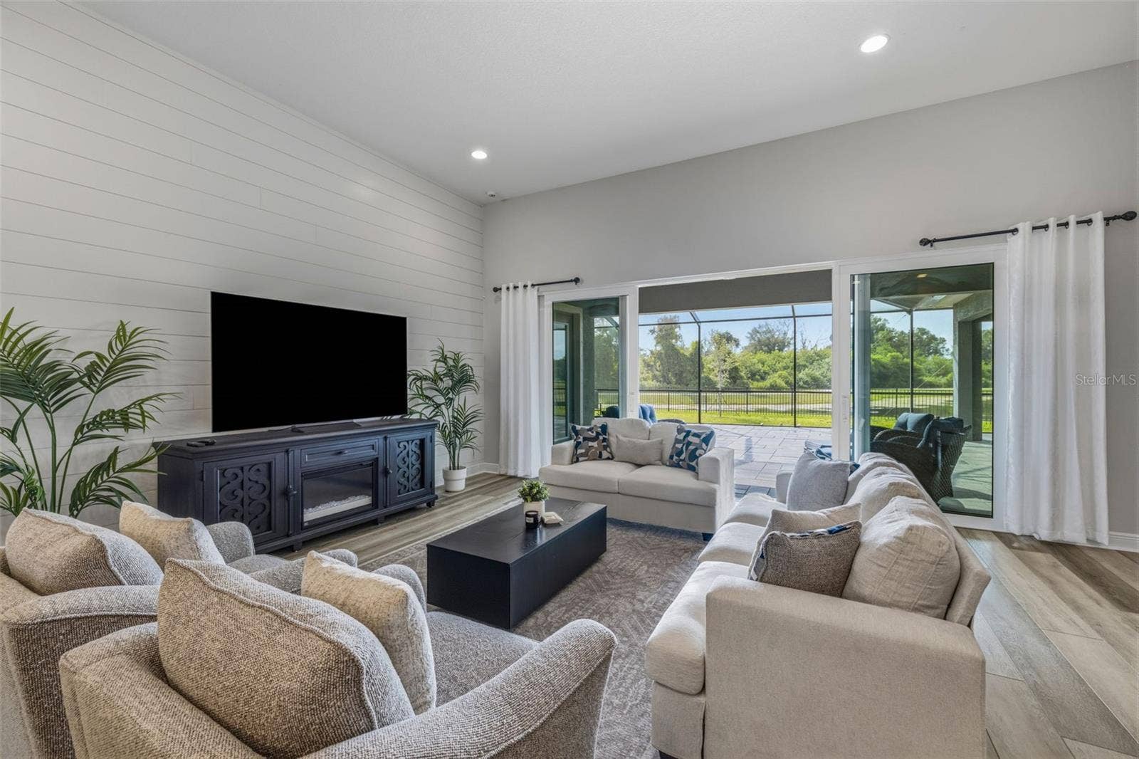 5254 WOLF CREEK DRIVE, Apollo Beach, FL 33572 5254 WOLF CREEK DRIVE, Apollo Beach, FL 33572