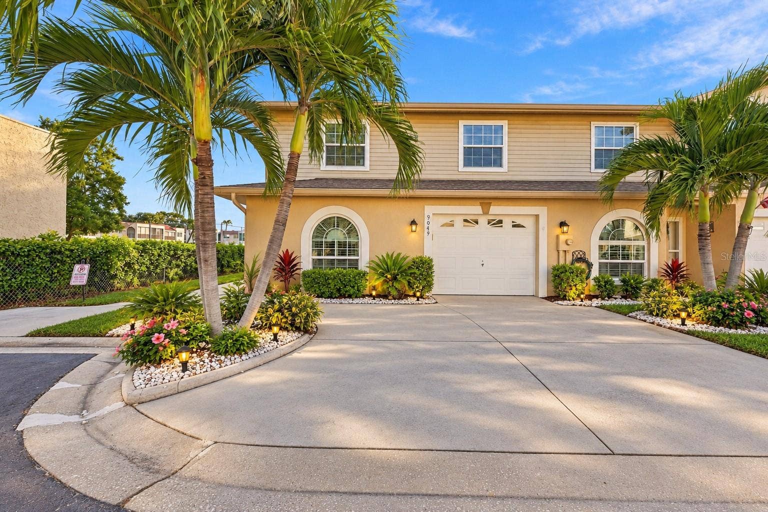 9049 ANTIGUA DRIVE, Seminole, FL 33777 9049 ANTIGUA DRIVE, Seminole, FL 33777